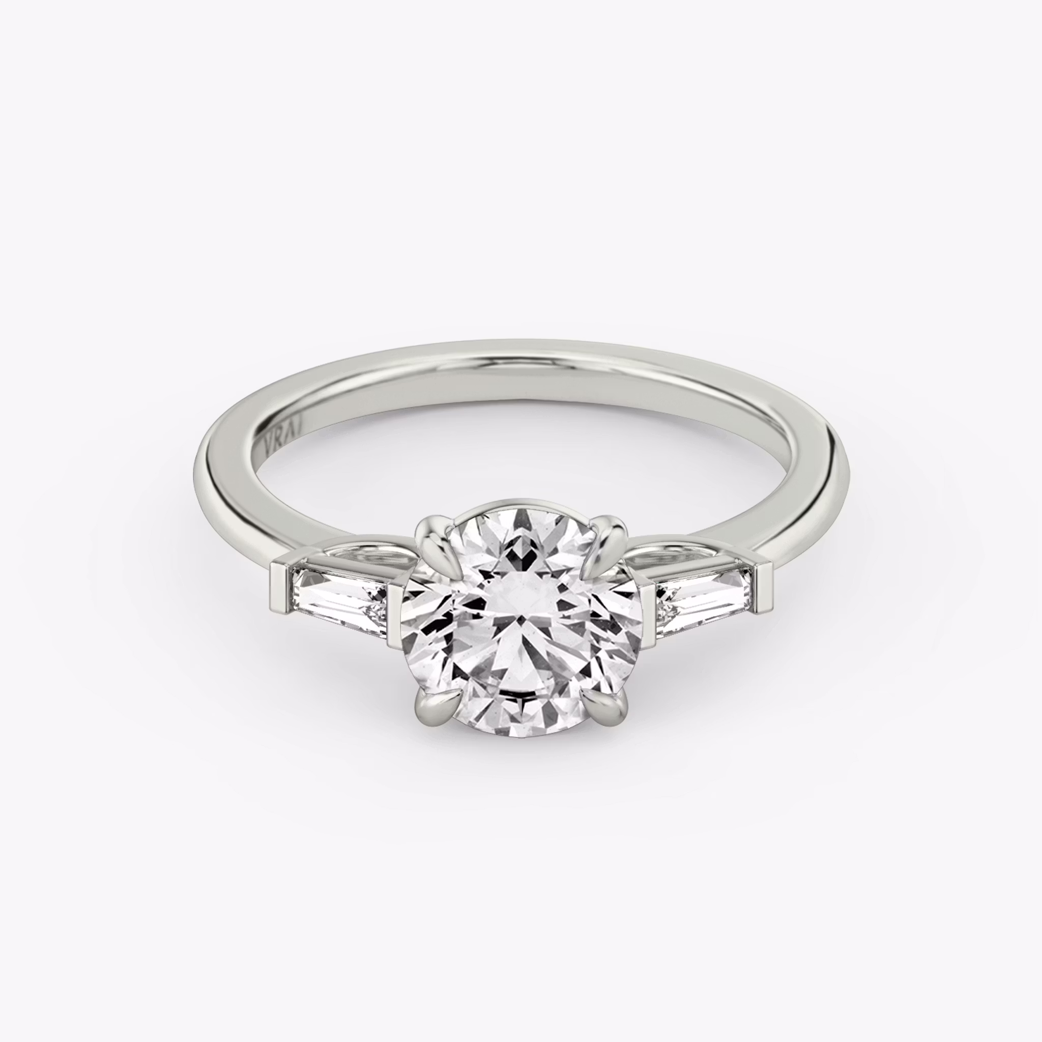 Three Stone Round Brilliant | White Gold