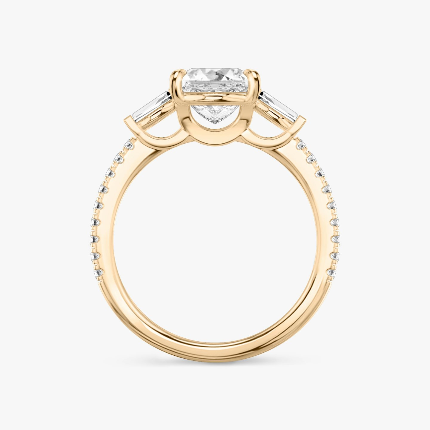 Three Stone | Princess | 14k | Roségold | bandAccent: Mit Pavé-Besatz | sideStoneCarat: 0.10ct | sideStoneShape: Konisches Baguette | diamondOrientation: vertical | caratWeight: other