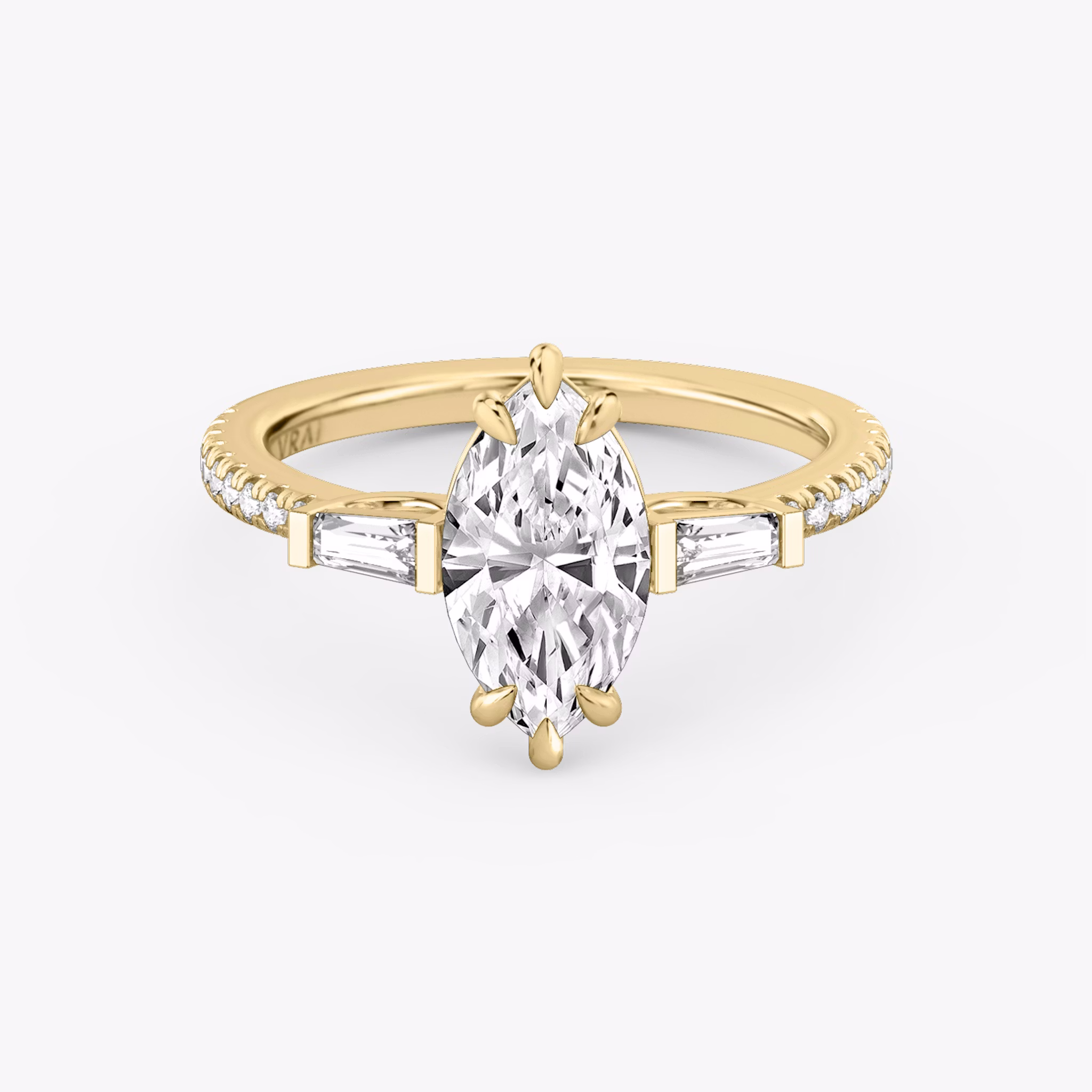 Three Stone | Marquise | 18k | Gelbgold | bandAccent: Mit Pavé-Besatz | sideStoneCarat: 0.10ct | sideStoneShape: Konisches Baguette | diamondOrientation: vertical | caratWeight: other