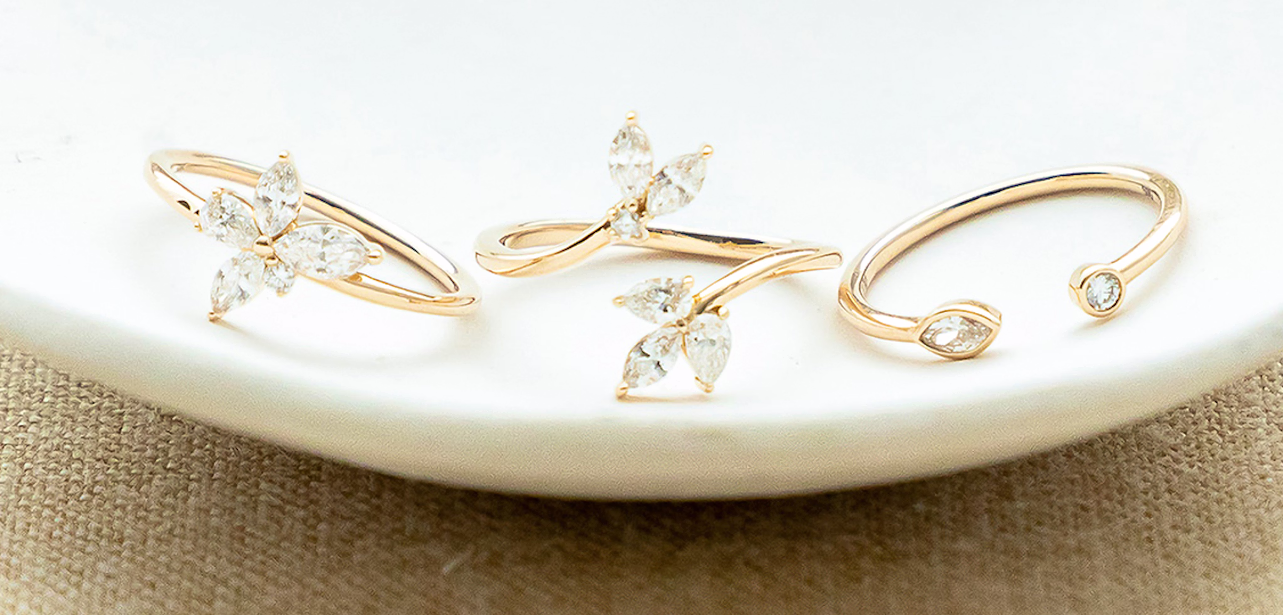 Style me Pretty x VRAI rings