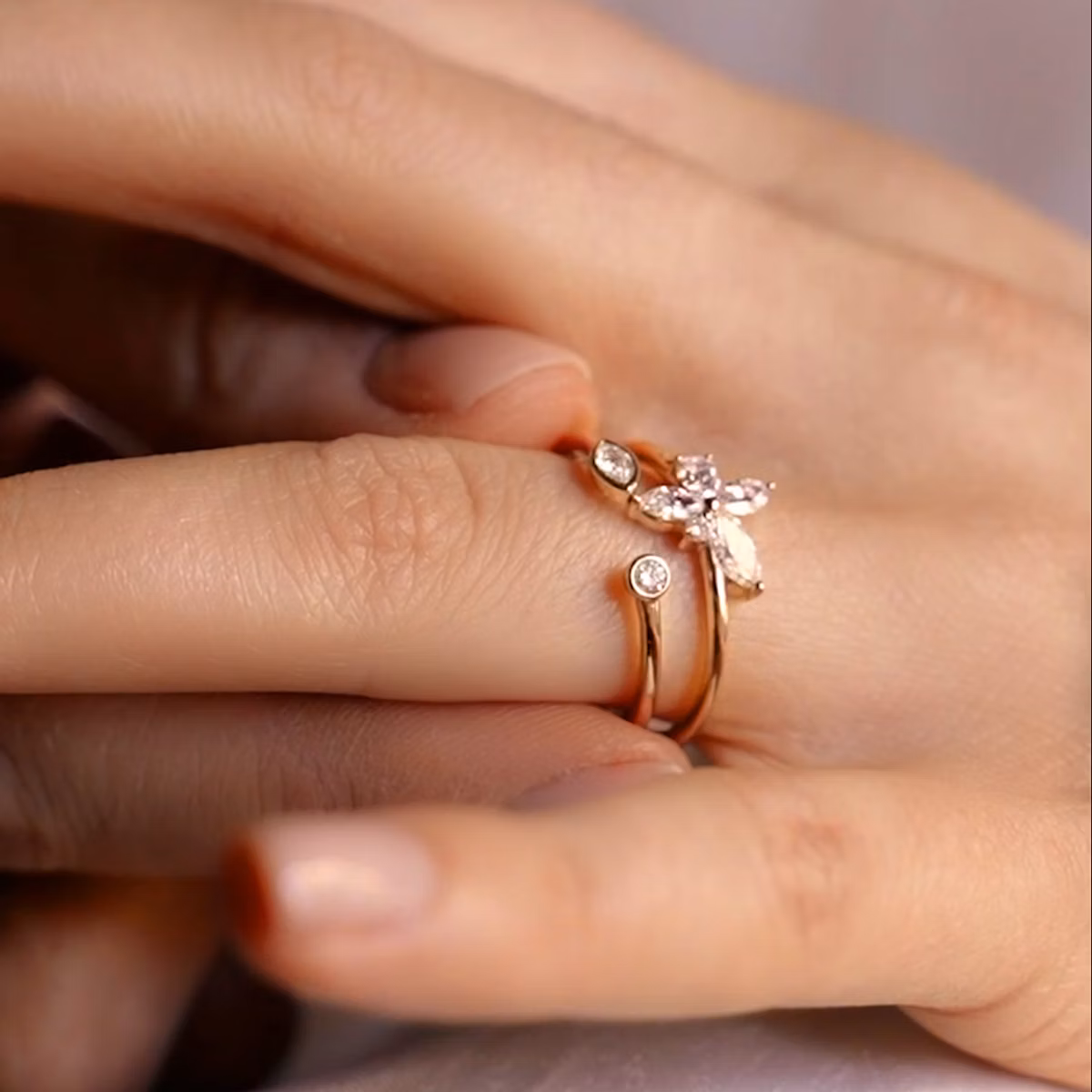 Petal Ring | round-brilliant+marquise | 14k | Yellow Gold