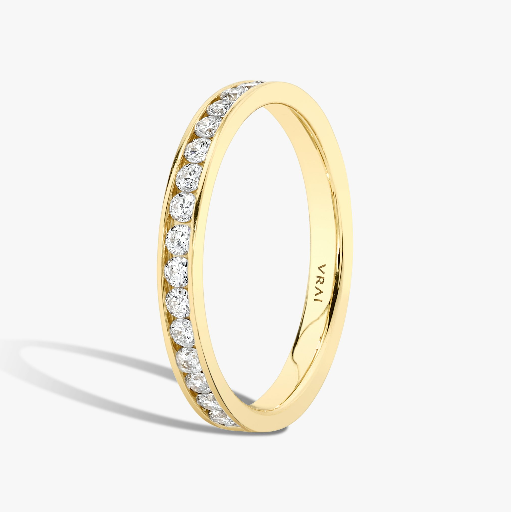 The Devotion Band | Round Brilliant | 18k | Yellow Gold | bandStyle: half | bandVersion: large