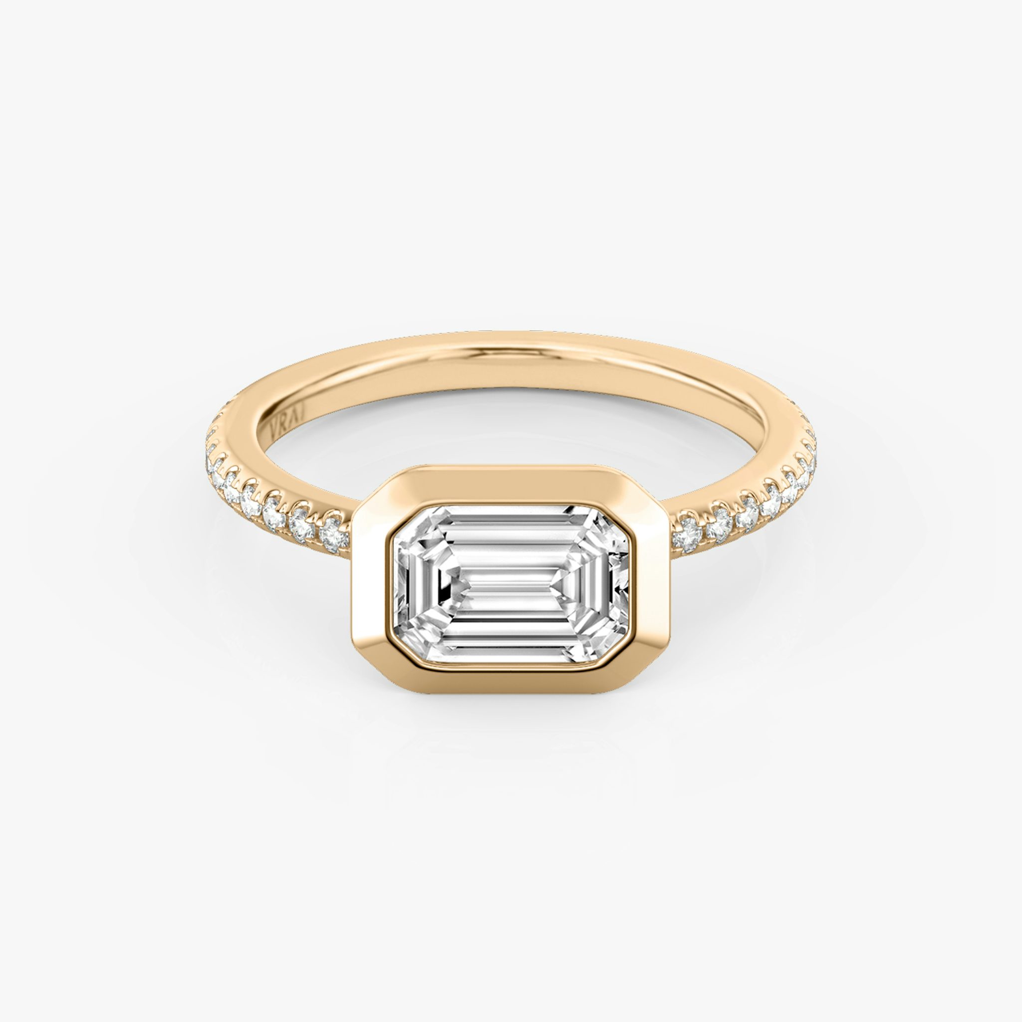 The Signature Bezel | Emerald | 14k | Rose Gold | bandAccent: Pavé | diamondOrientation: horizontal | caratWeight: other