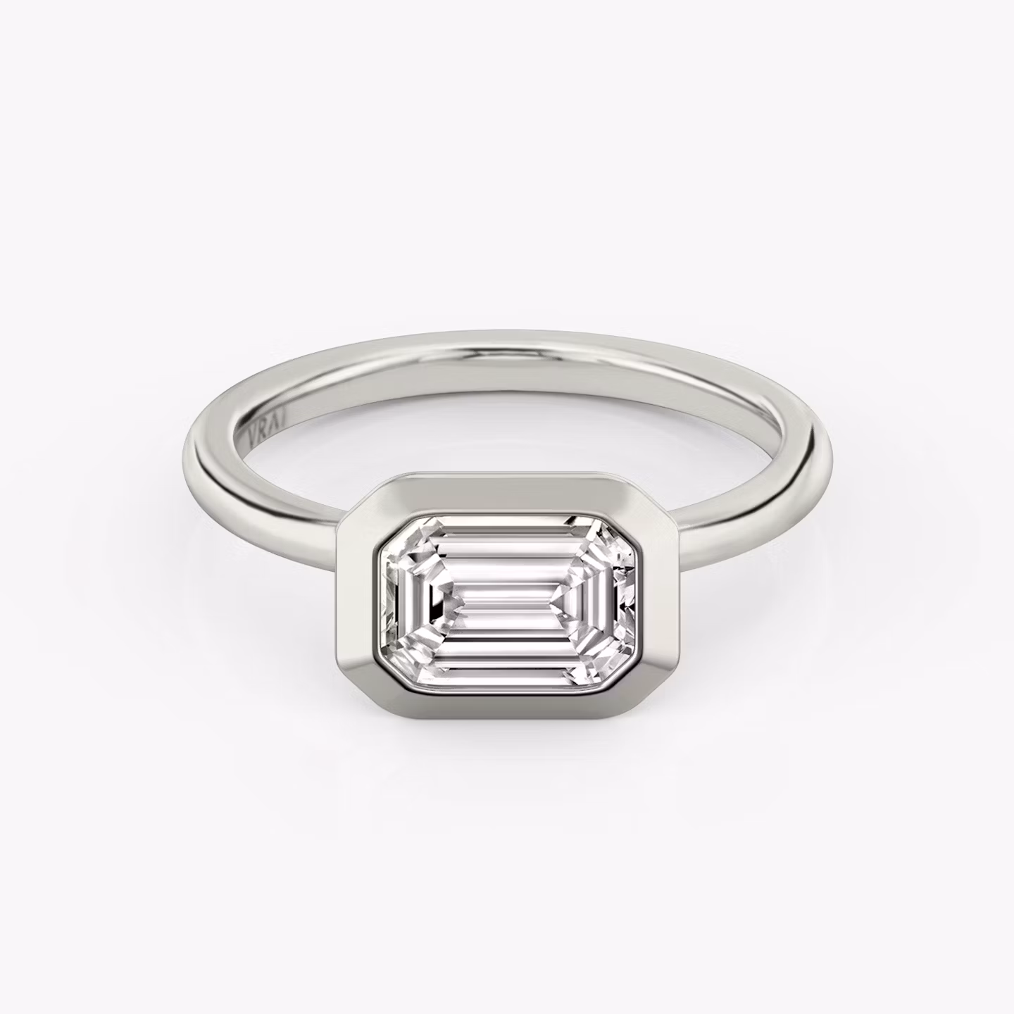 The Signature Bezel Emerald | Platinum