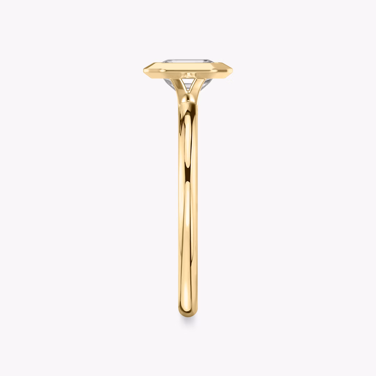 The Signature Bezel | Emerald | 18k | Yellow Gold | bandAccent: Plain | diamondOrientation: horizontal | caratWeight: other
