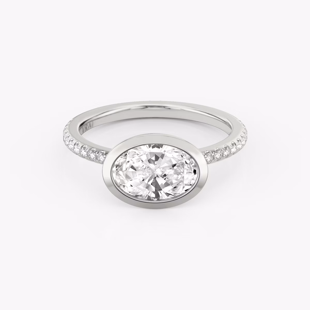 The Signature Bezel | Oval | Platinum | bandAccent: Pavé | diamondOrientation: horizontal | caratWeight: other
