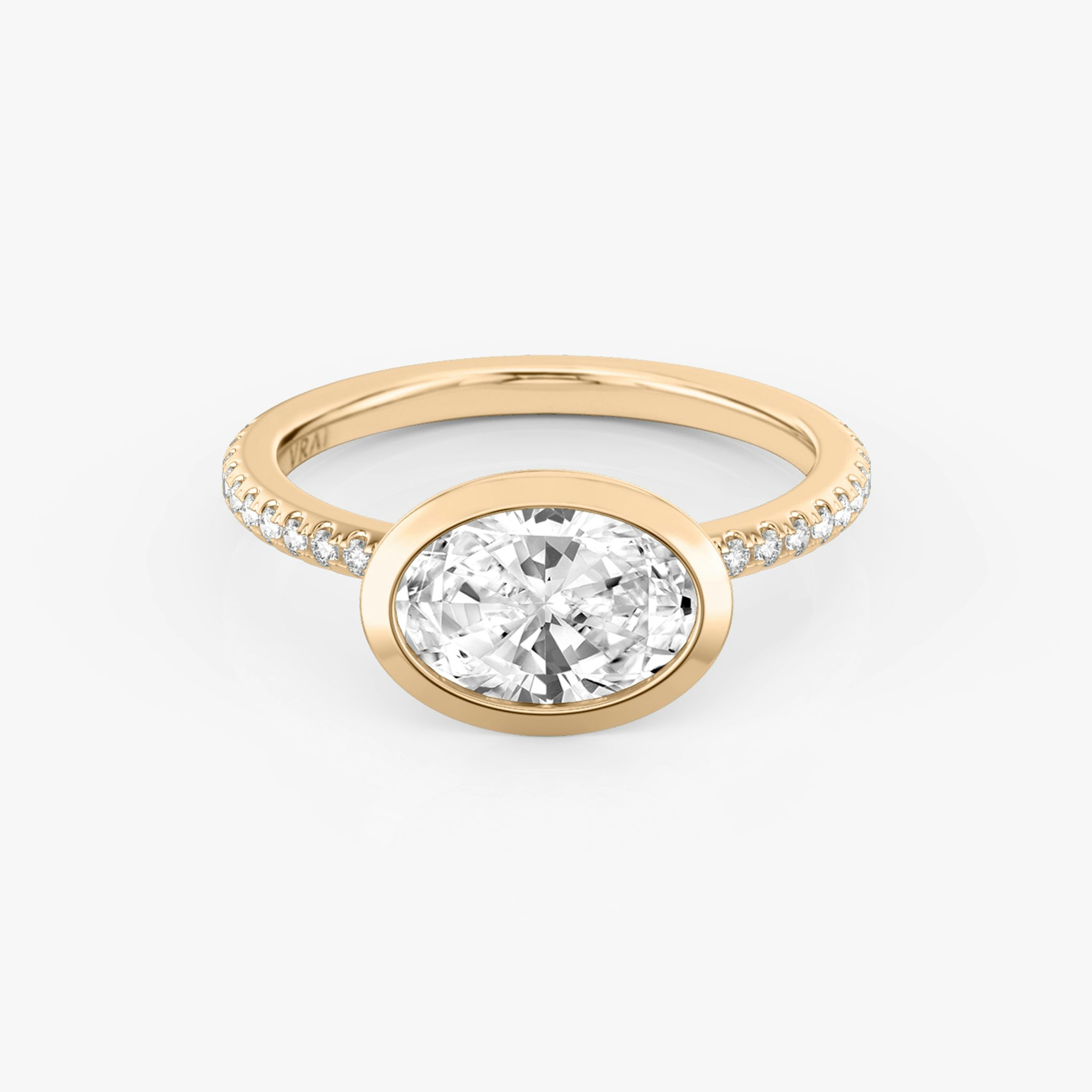 The Signature Bezel | Oval | 14k | Rose Gold | bandAccent: Pavé | diamondOrientation: horizontal | caratWeight: other