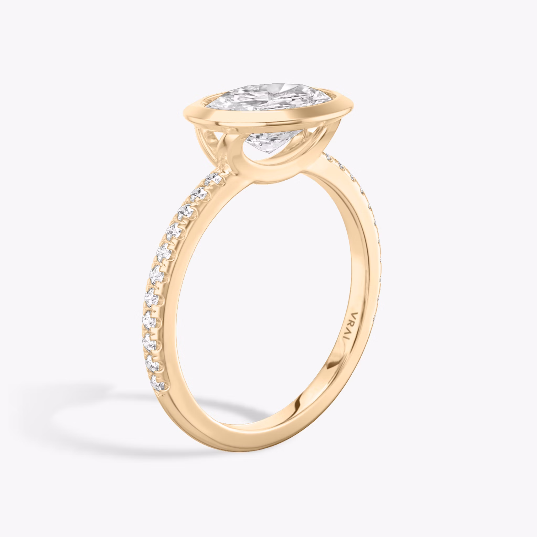 The Signature Bezel | Oval | 14k | Rose Gold | bandAccent: Pavé | diamondOrientation: horizontal | caratWeight: other