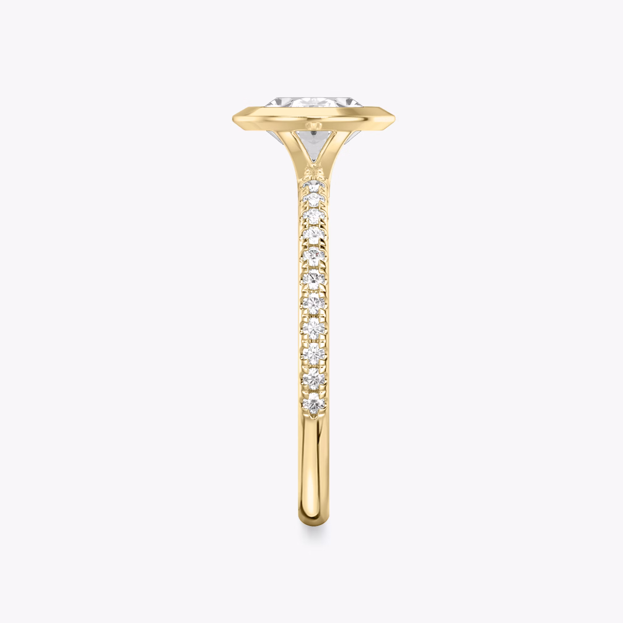 The Signature Bezel | Oval | 18k | Yellow Gold | bandAccent: Pavé | diamondOrientation: horizontal | caratWeight: other