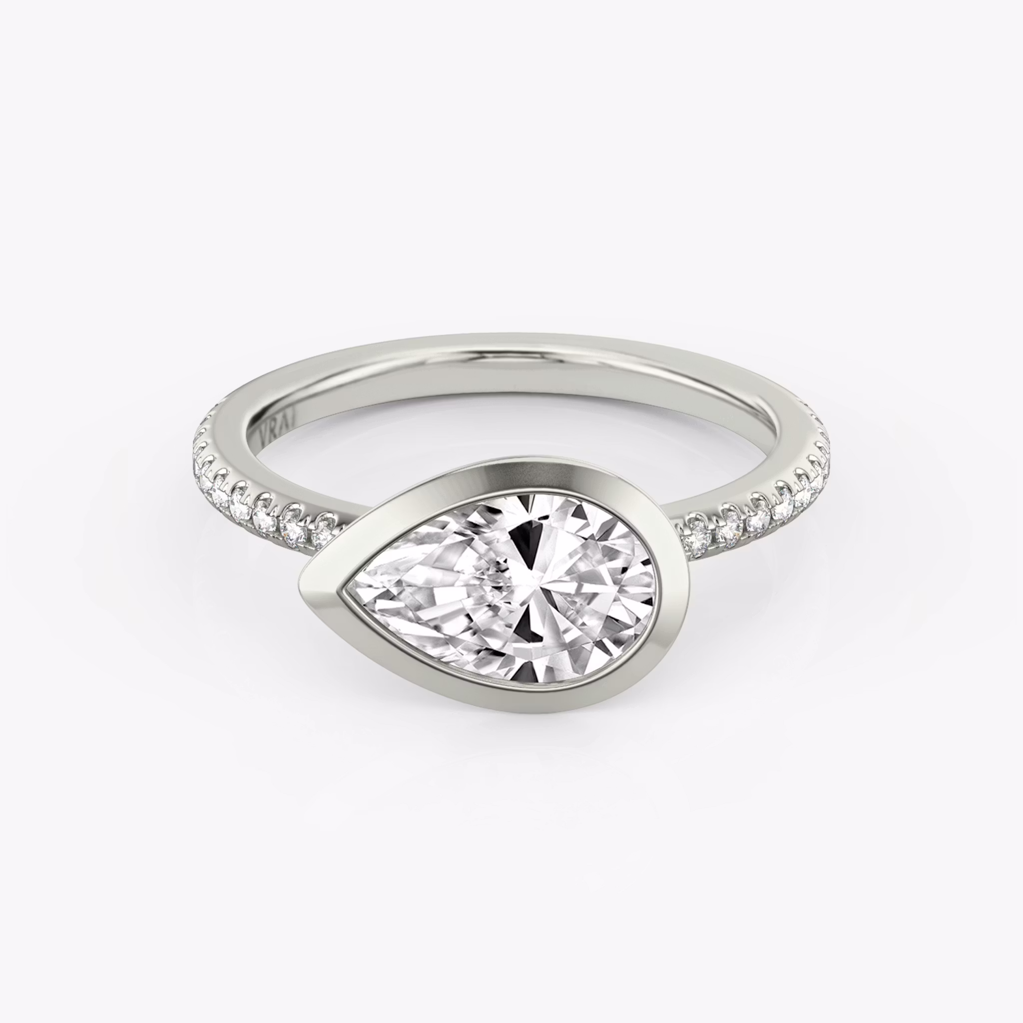 The Signature Bezel Pear | Platinum
