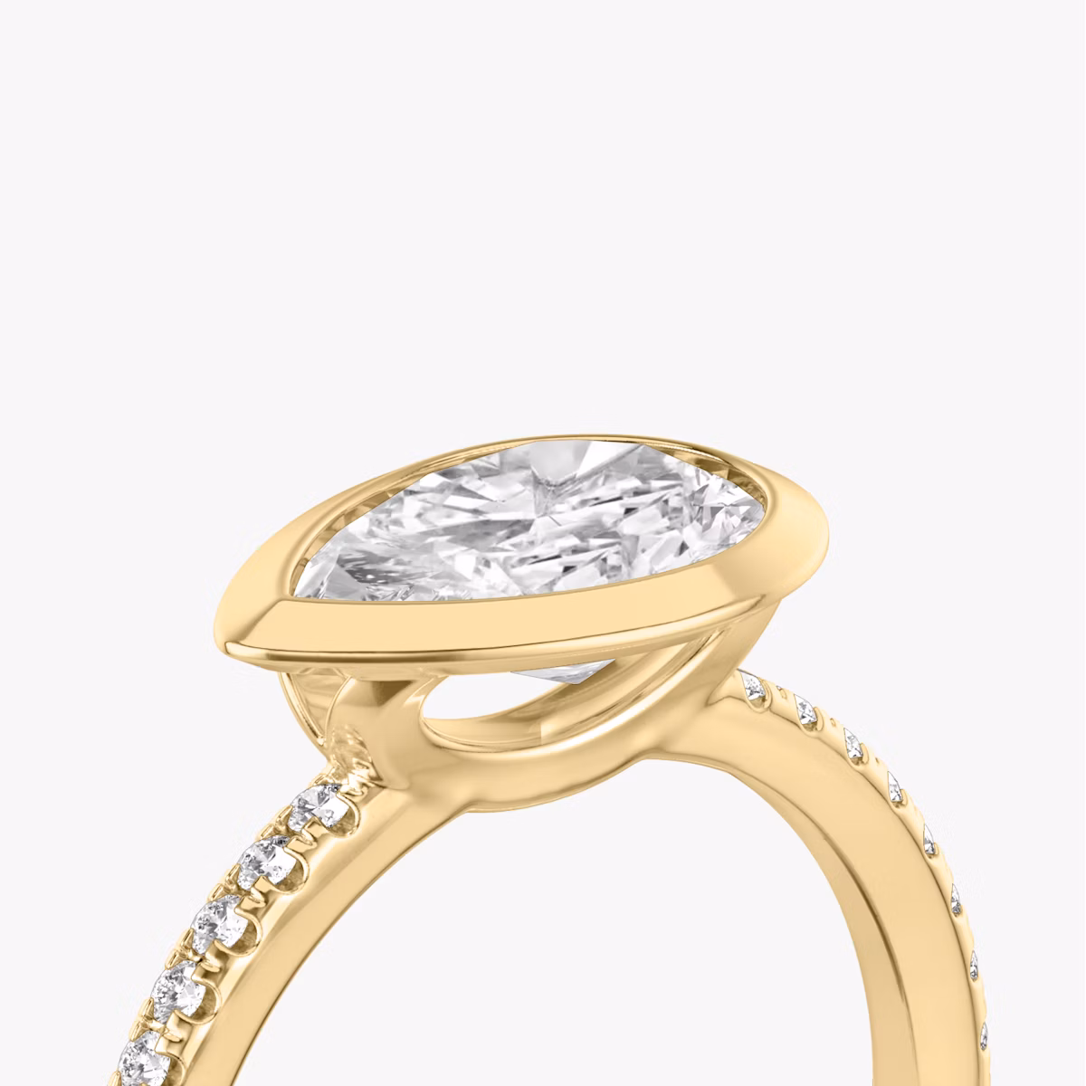 The Signature Bezel | Pear | 18k | Yellow Gold | bandAccent: Pavé | diamondOrientation: horizontal | caratWeight: other