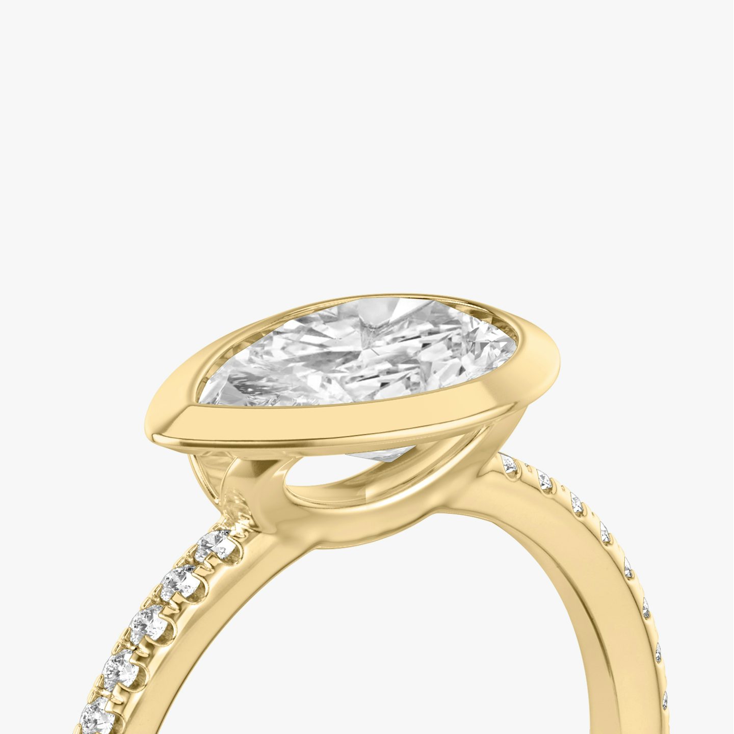 The Signature Bezel | Pear | 18k | Yellow Gold | bandAccent: Pavé | diamondOrientation: horizontal | caratWeight: other
