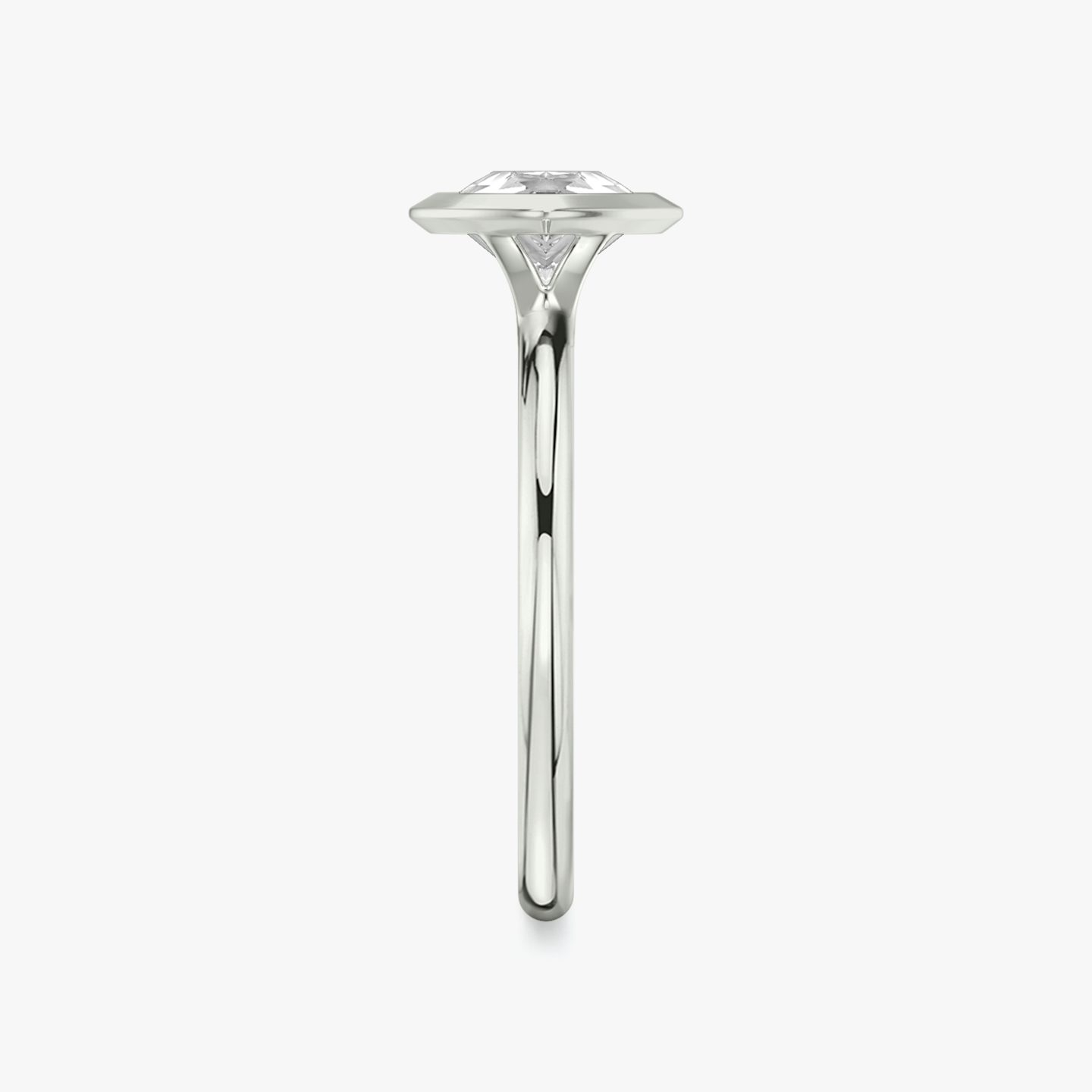 The Signature Bezel | Pear | Platinum | bandAccent: Plain | diamondOrientation: horizontal | caratWeight: other