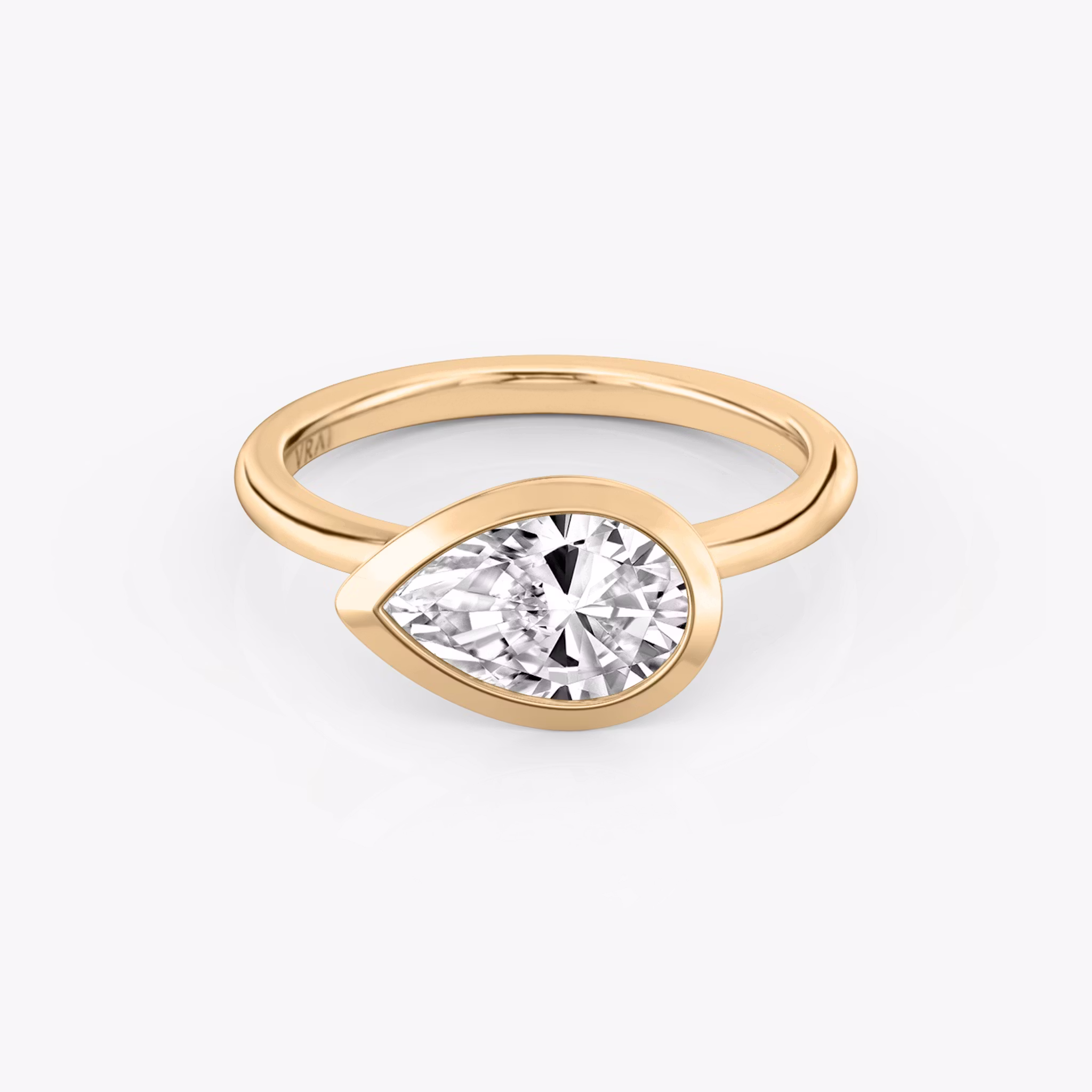 The Signature Bezel Pear | Rose Gold