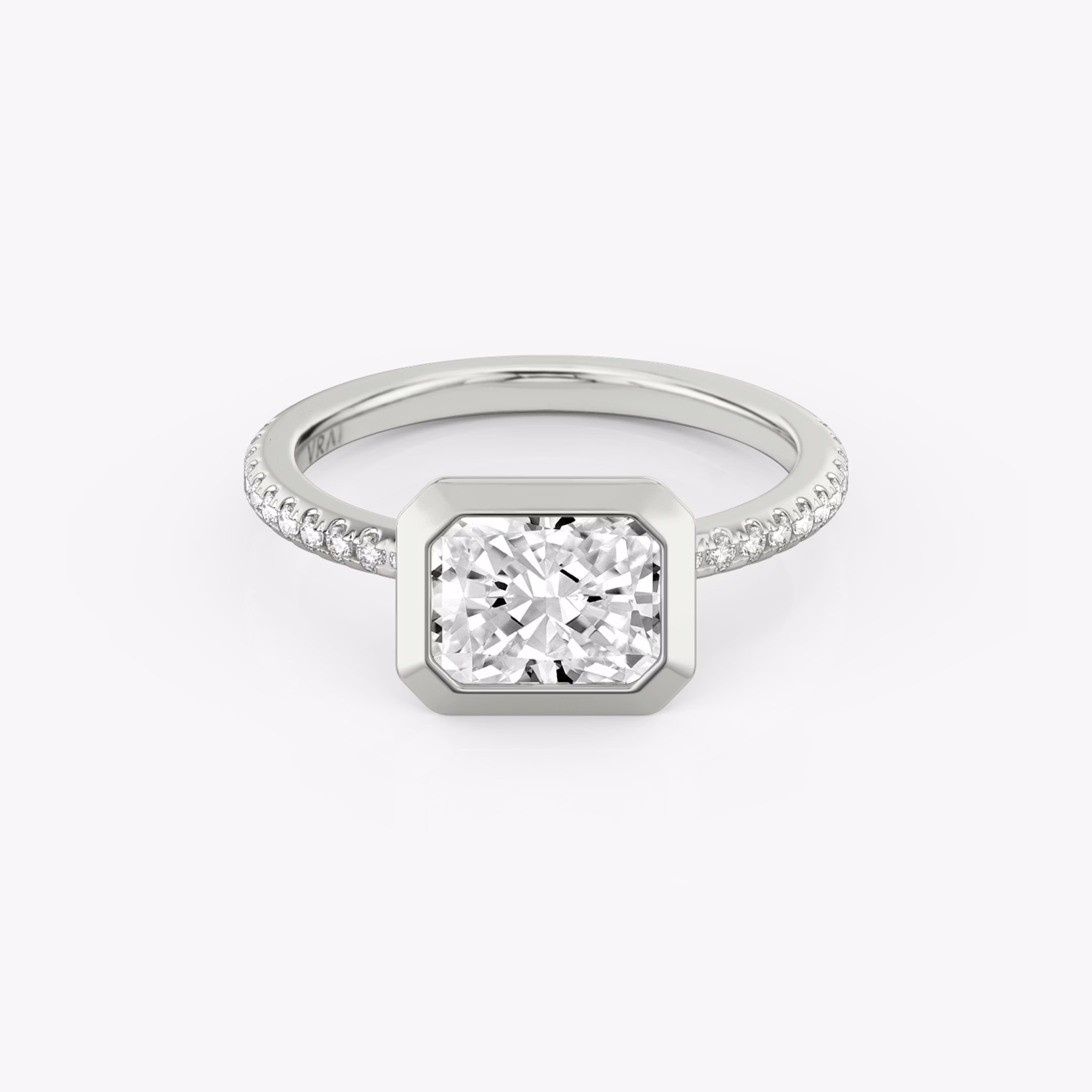 The Signature Bezel | Radiant | 18k | White Gold | bandAccent: Pavé | diamondOrientation: horizontal | caratWeight: other