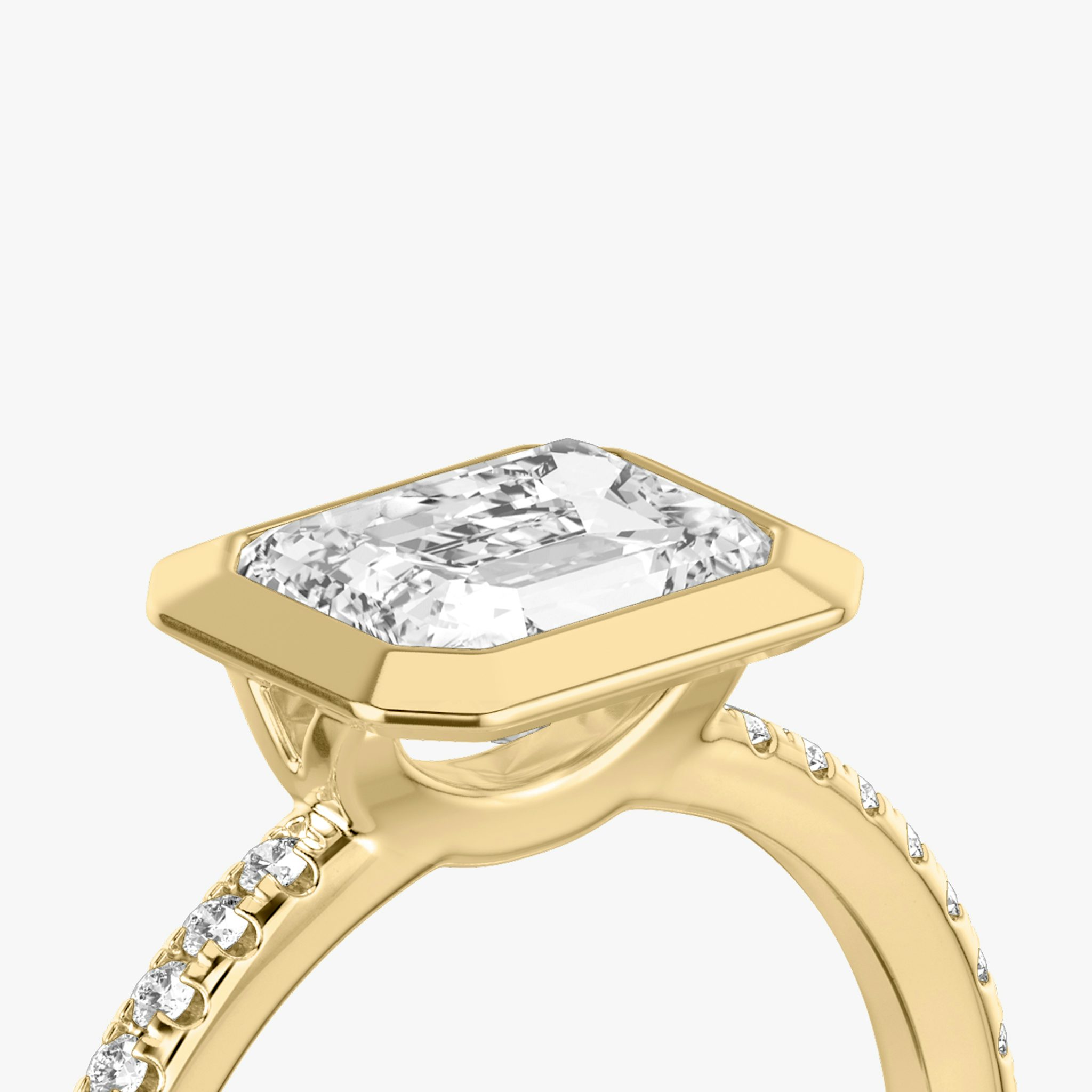 The Signature Bezel | Radiant | 18k | Yellow Gold | bandAccent: Pavé | diamondOrientation: horizontal | caratWeight: other