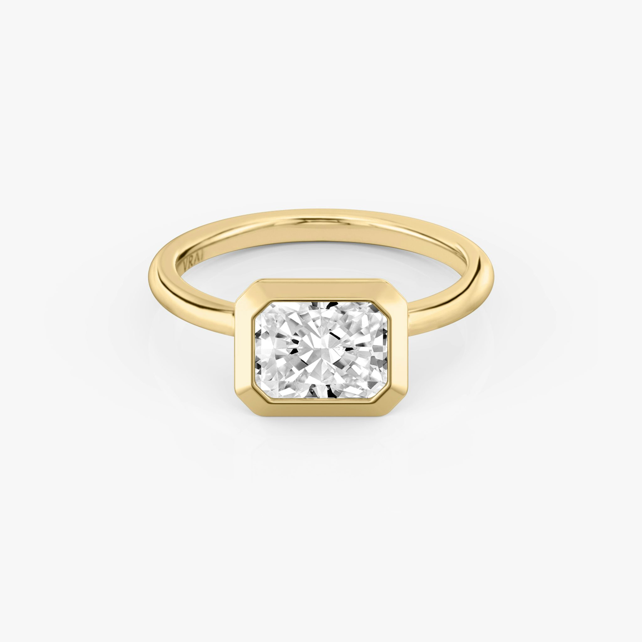 The Signature Bezel | Radiant | 18k | Yellow Gold | bandAccent: Plain | diamondOrientation: horizontal | caratWeight: other