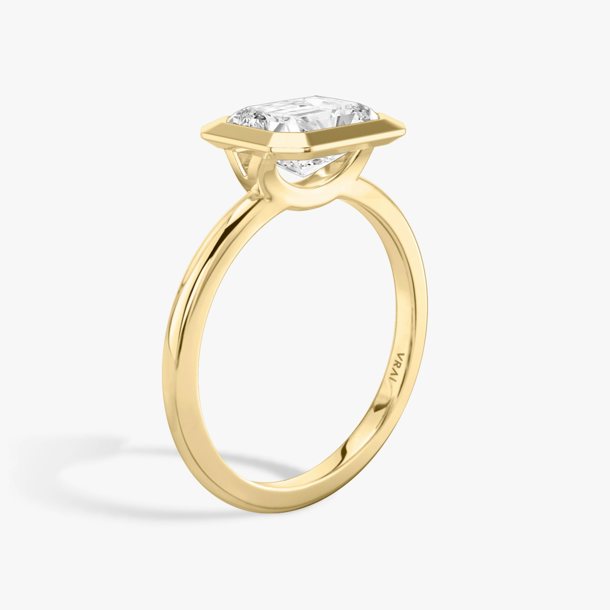 The Signature Bezel | Radiant | 18k | Yellow Gold | bandAccent: Plain | diamondOrientation: horizontal | caratWeight: other