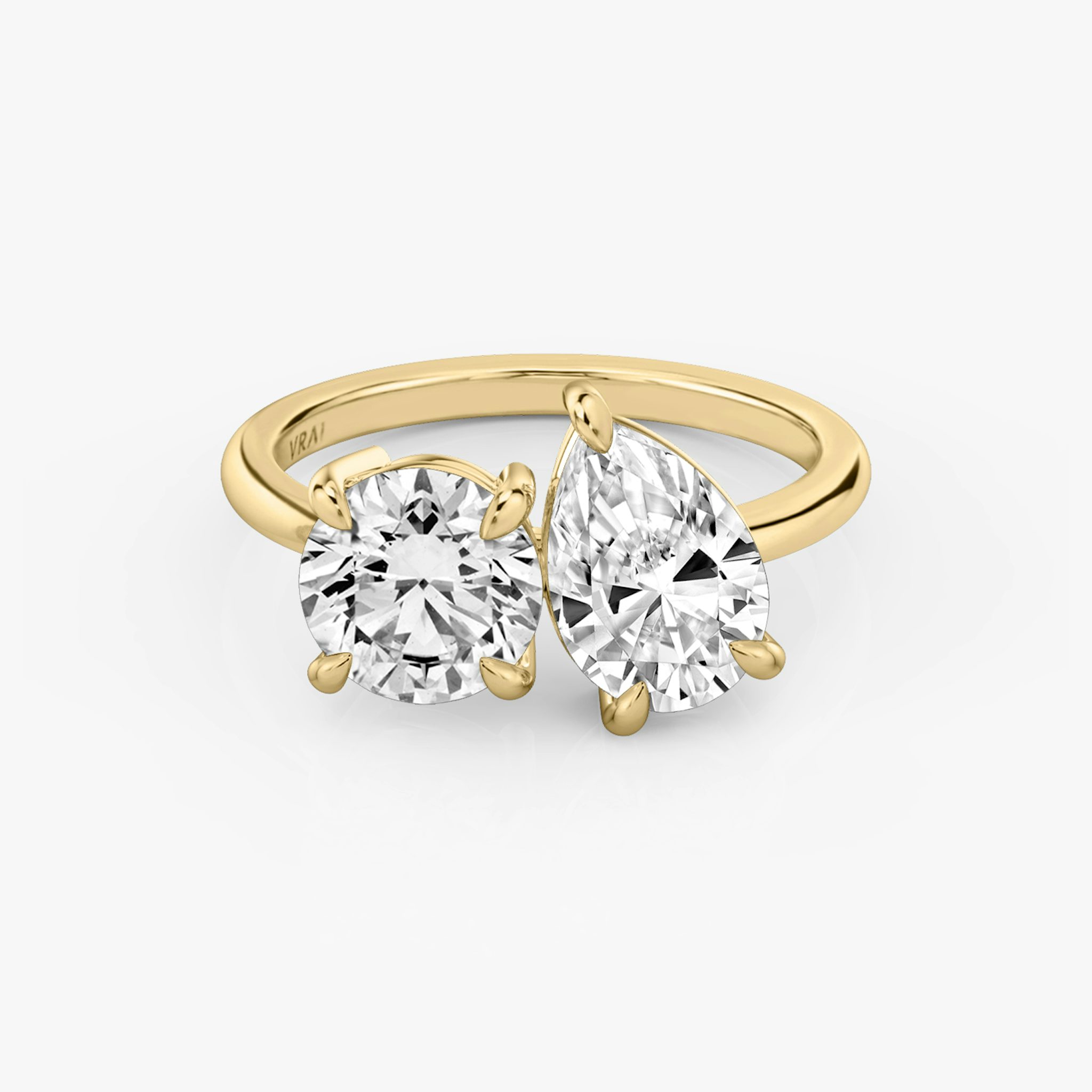 The Toi et Moi | Round Brilliant and Pear | 18k | Yellow Gold | bandAccent: Plain | diamondOrientation: vertical | caratWeight: other