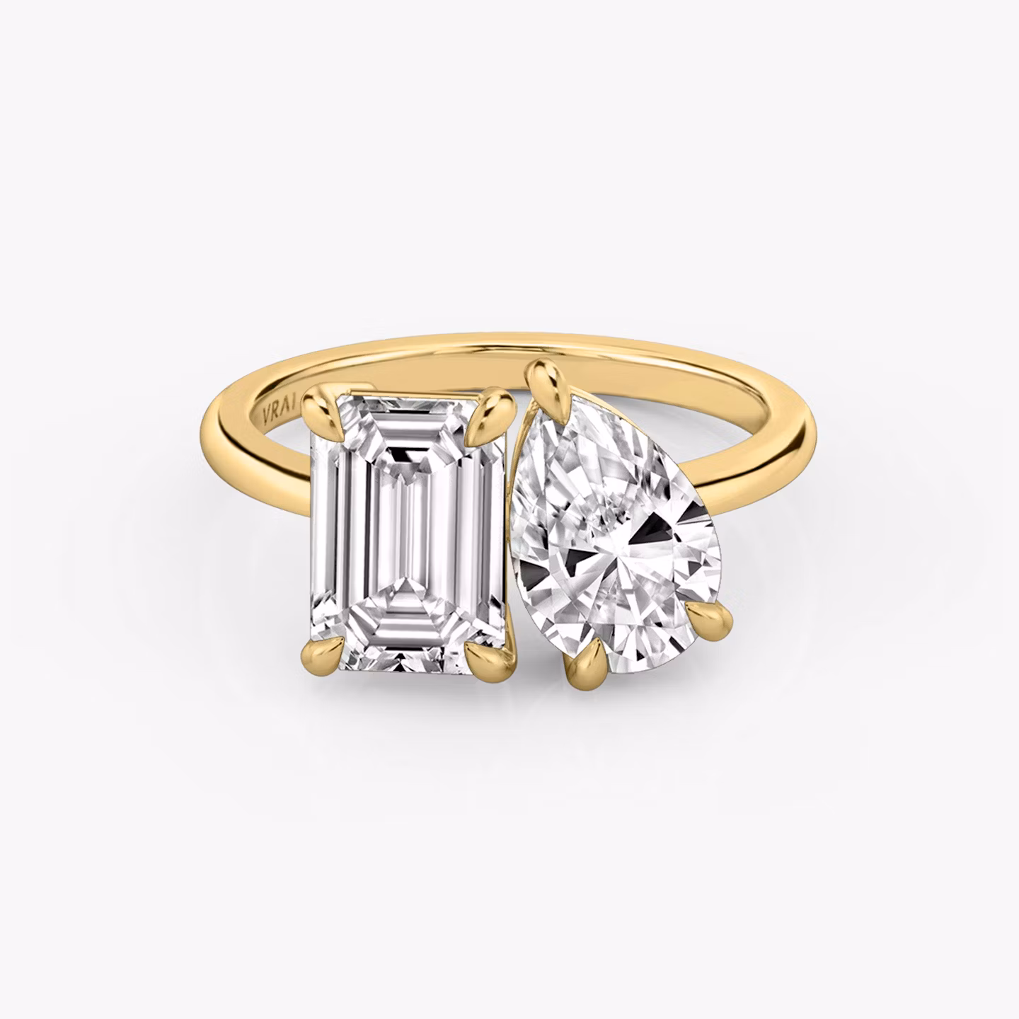 The Toi et Moi Emerald and Pear | Yellow Gold