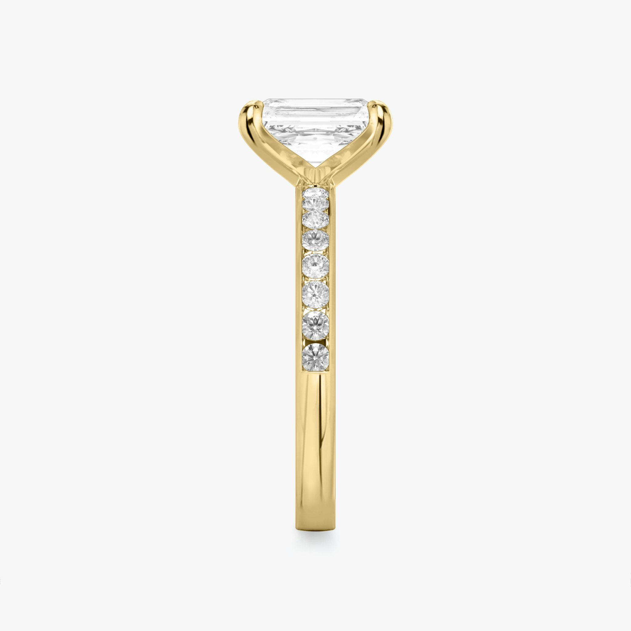 The Devotion | Radiant | 18k | Yellow Gold | bandAccent: Pavé | bandStoneShape: Round Brilliant | bandStoneStyle: large | diamondOrientation: vertical | caratWeight: other