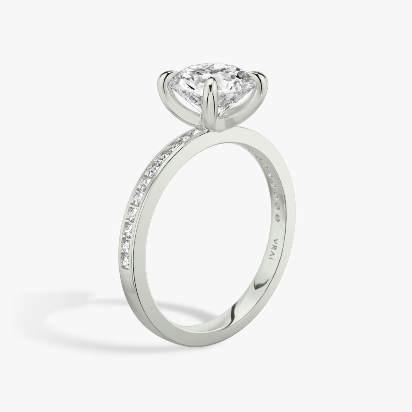 The Devotion | Round Brilliant | 18k | White Gold | bandAccent: Pavé | bandStoneShape: Round Brilliant | bandStoneStyle: original | caratWeight: 2.0ct | diamondOrientation: vertical