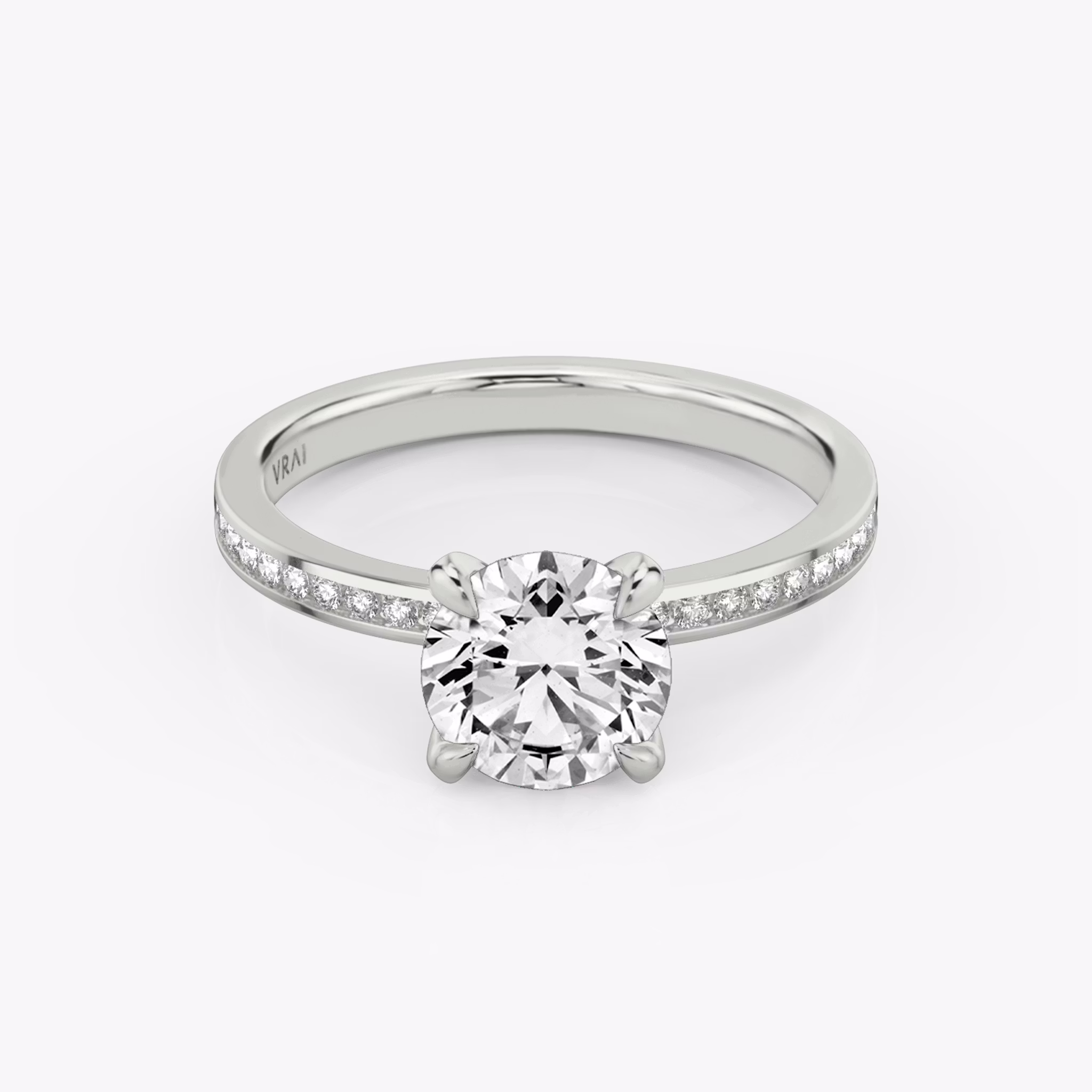 Anillo de compromiso Devotion | Brillante | 18k | Oro blanco | bandAccent: Pavé | bandStoneShape: Brillante | bandStoneStyle: original | caratWeight: other | diamondOrientation: vertical