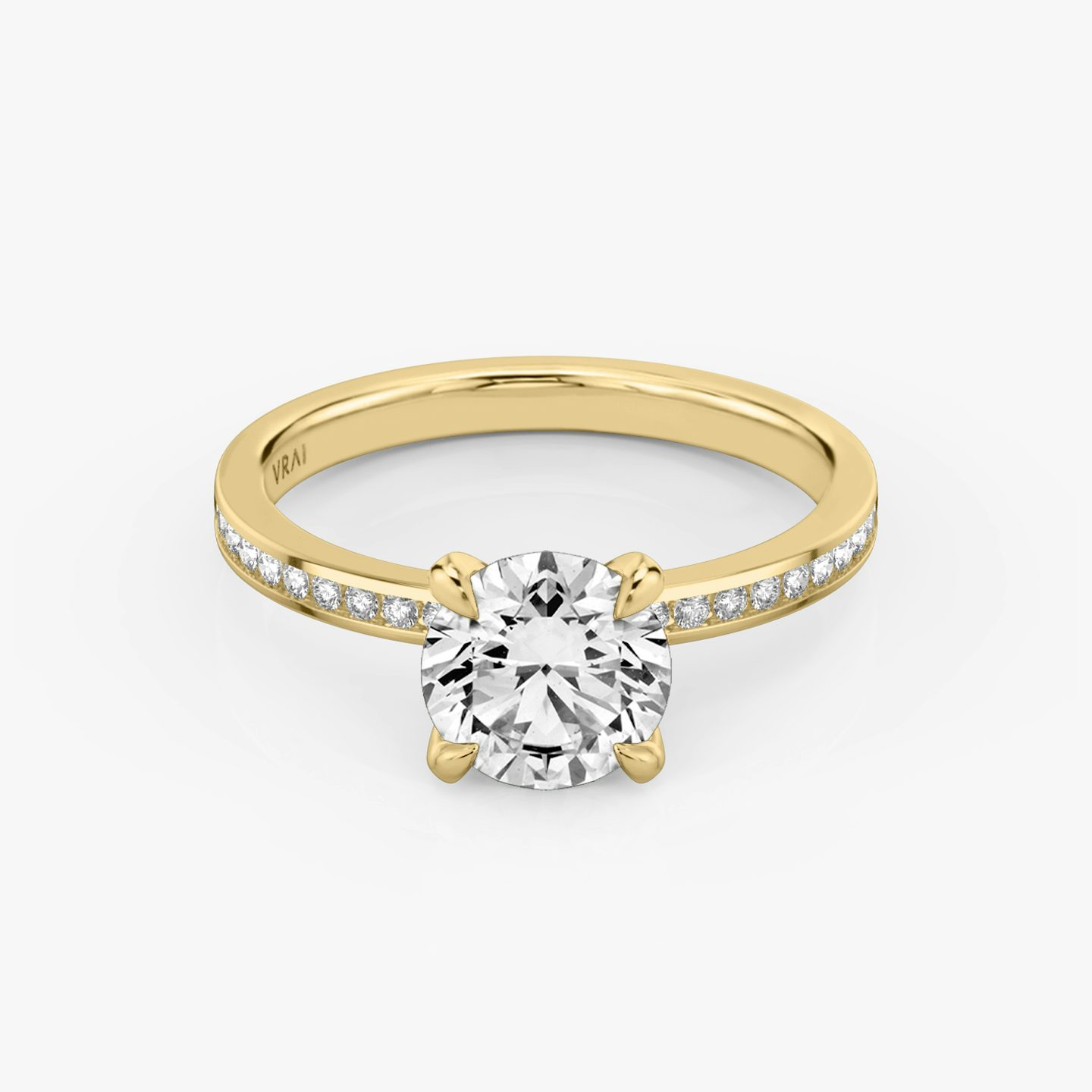 The Devotion | Round Brilliant | 18k | Yellow Gold | bandAccent: Pavé | bandStoneShape: Round Brilliant | bandStoneStyle: original | caratWeight: 1.0ct | diamondOrientation: vertical