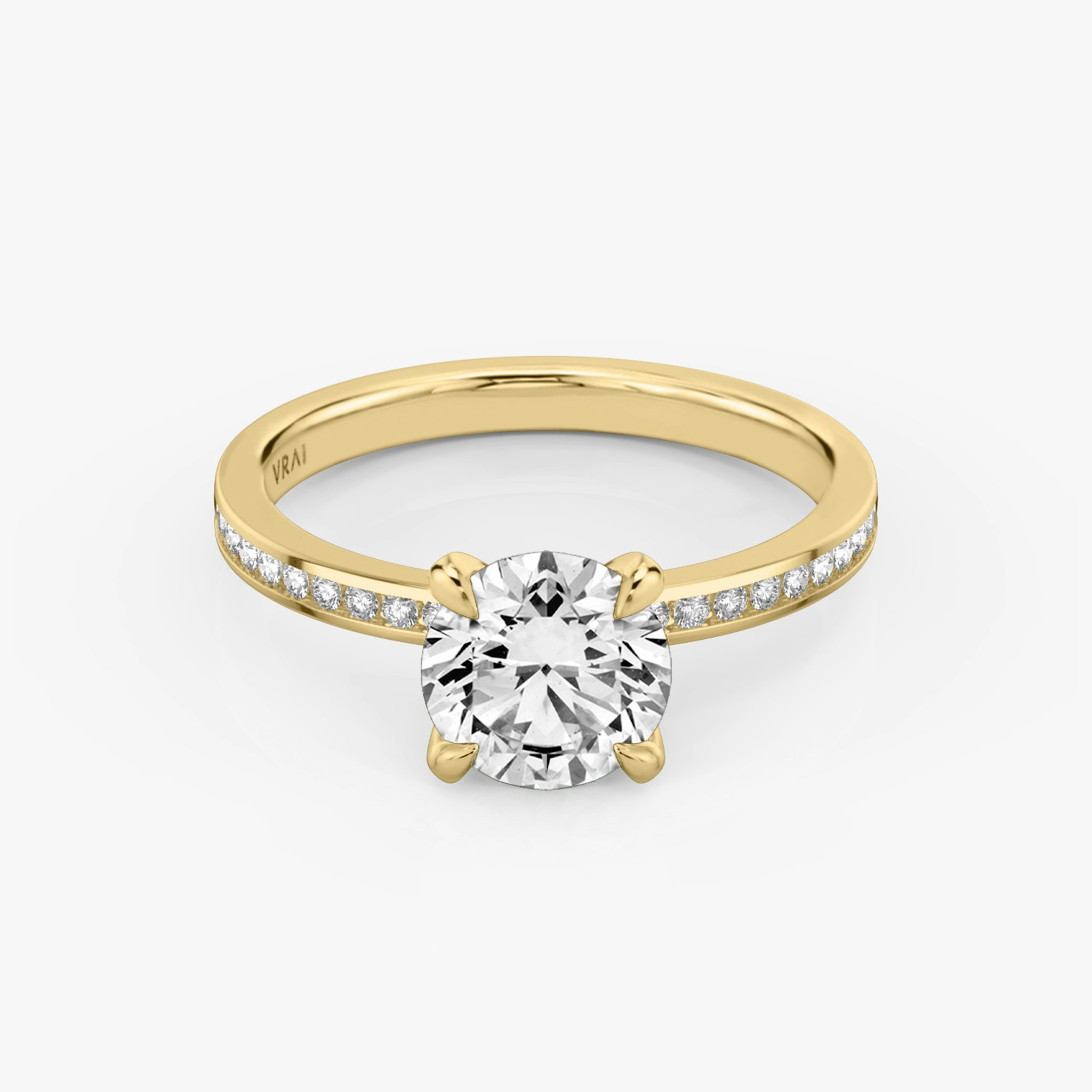 The Devotion | Round Brilliant | 18k | Yellow Gold | bandAccent: Pavé | bandStoneShape: Round Brilliant | bandStoneStyle: original | caratWeight: 1.5ct | diamondOrientation: vertical