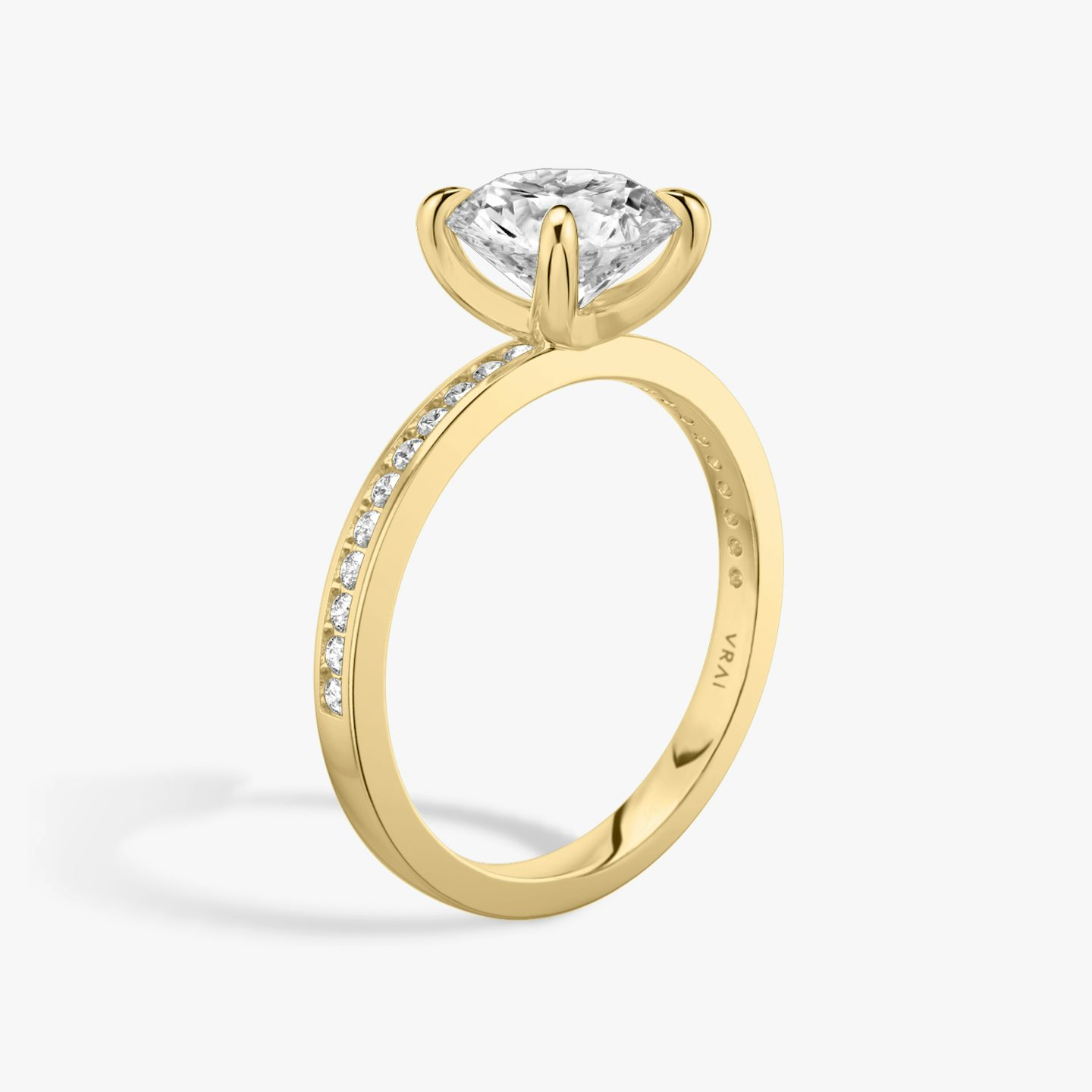 The Devotion | Round Brilliant | 18k | Yellow Gold | bandAccent: Pavé | bandStoneShape: Round Brilliant | bandStoneStyle: original | caratWeight: 1.0ct | diamondOrientation: vertical