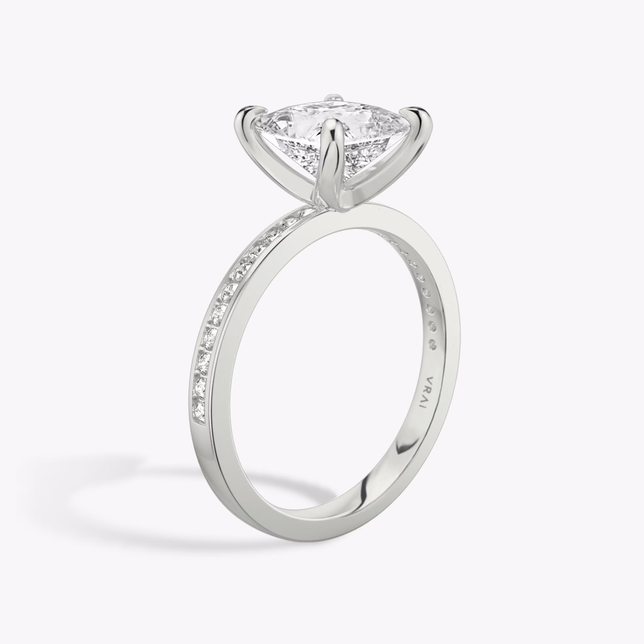 The Devotion | Princess | Platinum | bandAccent: Pavé | bandStoneShape: Round Brilliant | bandStoneStyle: original | diamondOrientation: vertical | caratWeight: other