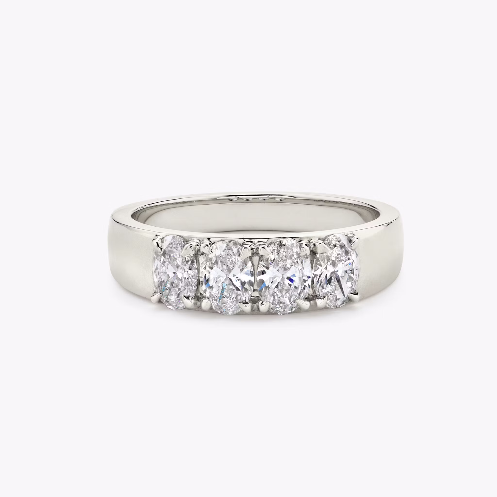 VRAI Tetrad Ring Oval | White Gold
