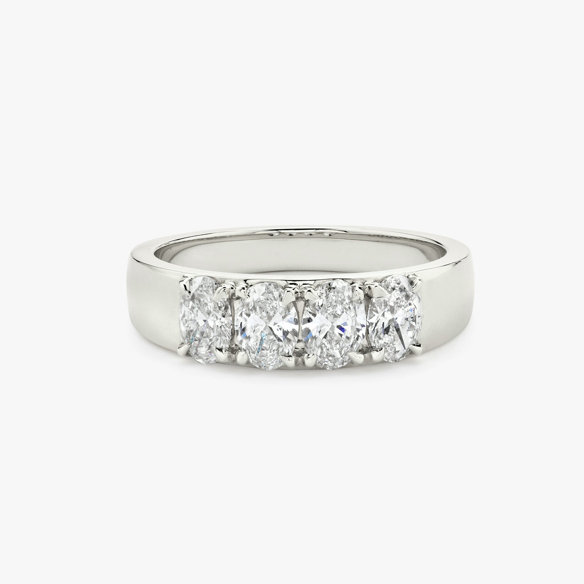 VRAI Tetrad Ring | Oval | 14k | White Gold