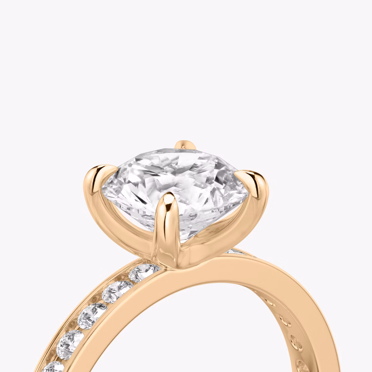 Anillo de compromiso Devotion | Brillante | 14k | Oro rosa | bandAccent: Pavé | bandStoneShape: Brillante | bandStoneStyle: large | caratWeight: 1.0ct | diamondOrientation: vertical