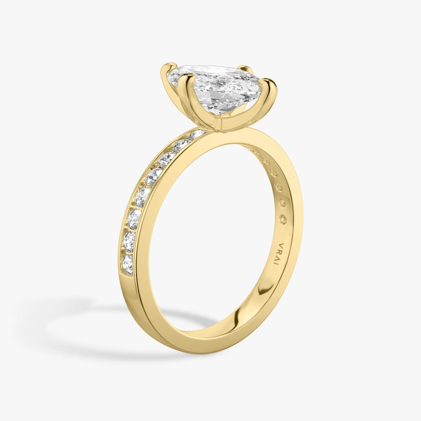 The Devotion | Marquise | 18k | Yellow Gold | bandAccent: Pavé | bandStoneShape: Round Brilliant | bandStoneStyle: large | diamondOrientation: vertical | caratWeight: other