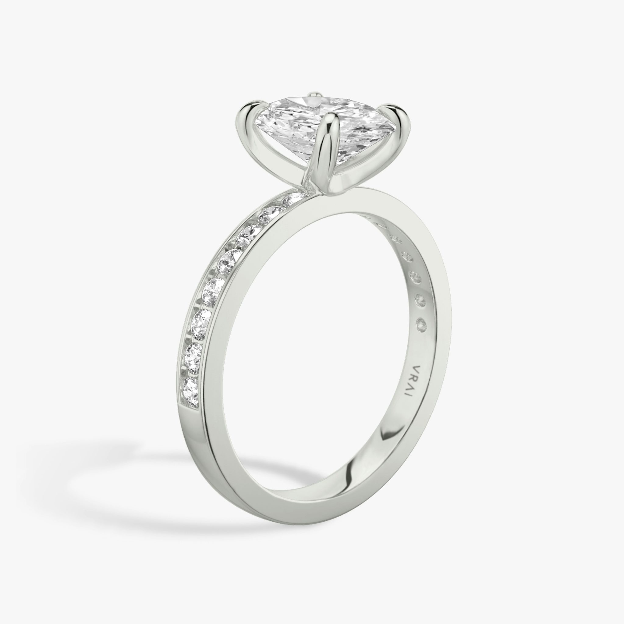 The Devotion | Oval | 18k | White Gold | bandAccent: Pavé | bandStoneShape: Round Brilliant | bandStoneStyle: large | diamondOrientation: vertical | caratWeight: other