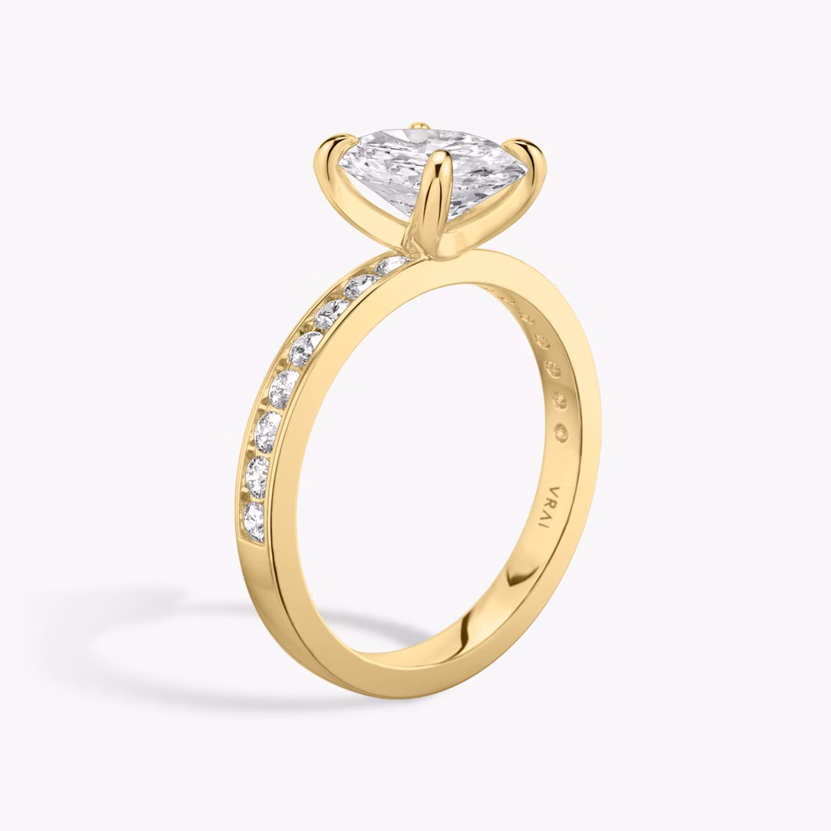 The Devotion | Oval | 18k | Yellow Gold | bandAccent: Pavé | bandStoneShape: Round Brilliant | bandStoneStyle: large | diamondOrientation: vertical | caratWeight: other