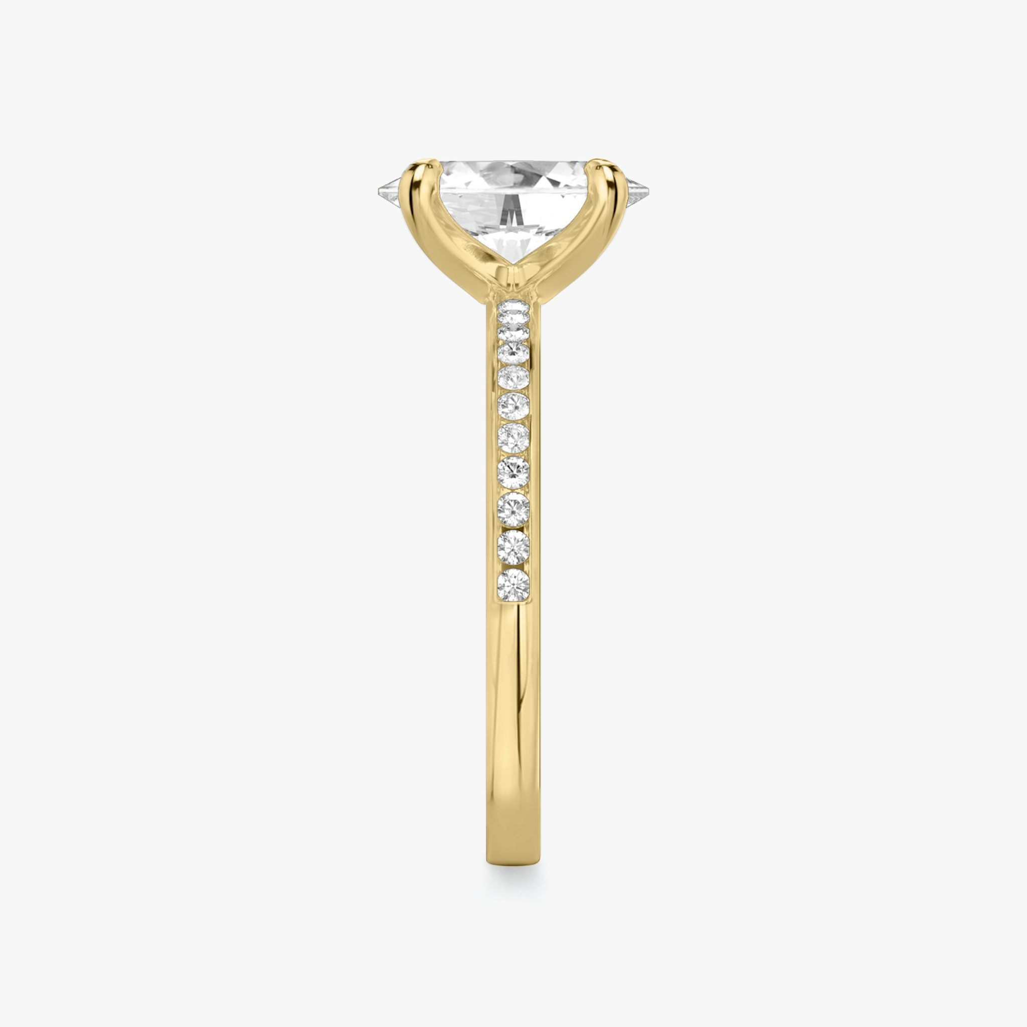 The Devotion | Oval | 18k | Yellow Gold | bandAccent: Pavé | bandStoneShape: Round Brilliant | bandStoneStyle: original | diamondOrientation: vertical | caratWeight: other
