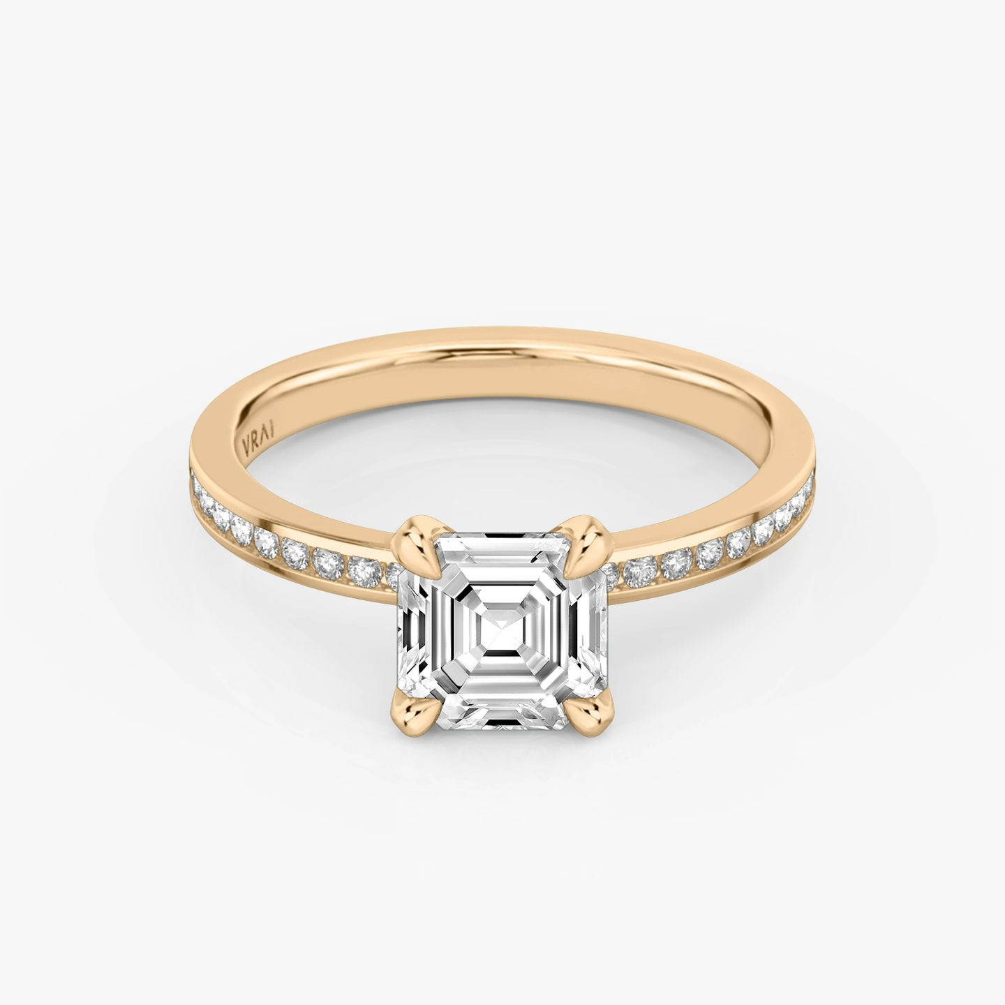 Devotion | Asscher | 14k | Roségold | bandAccent: Mit Pavé-Besatz | bandStoneShape: Rund | bandStoneStyle: original | diamondOrientation: vertical | caratWeight: other
