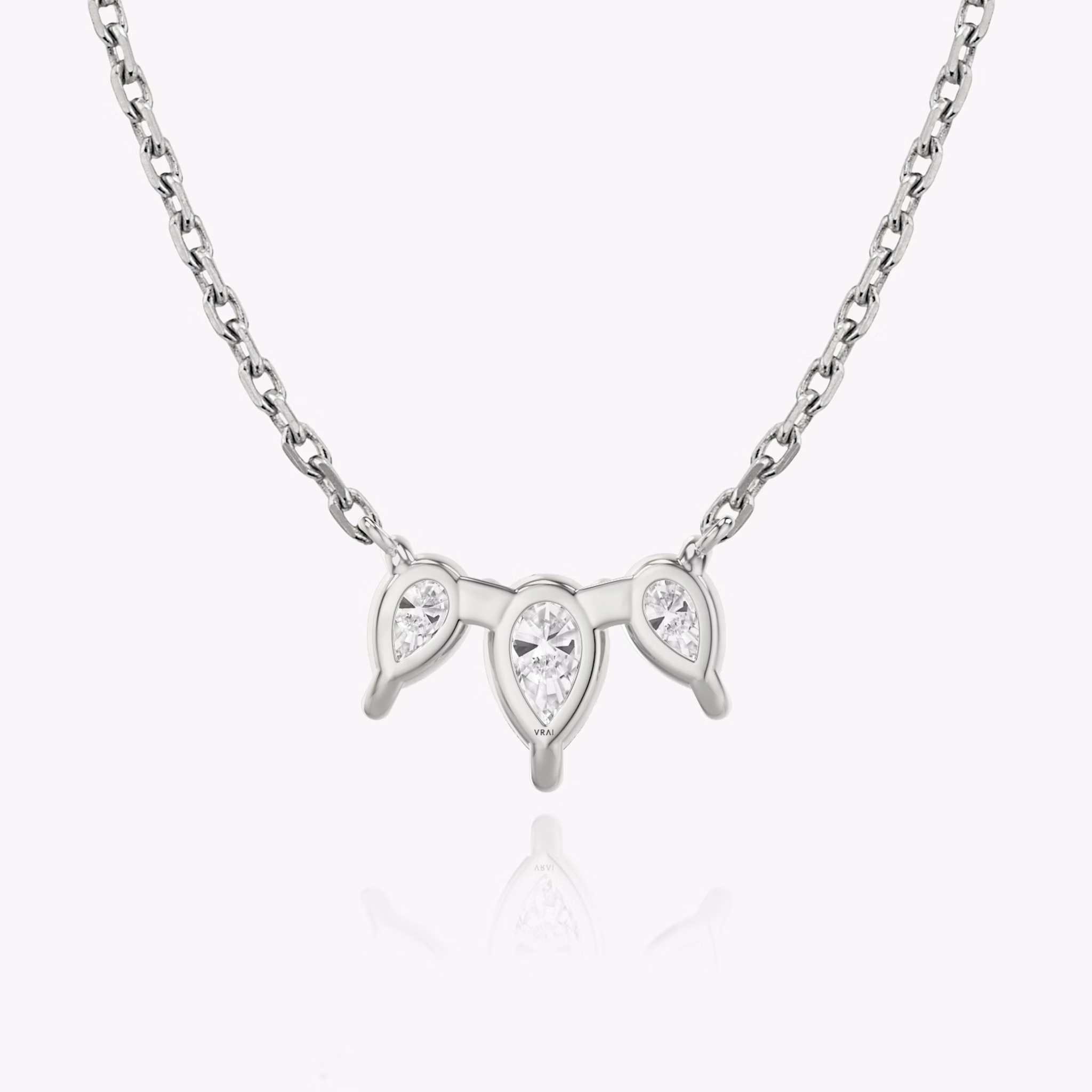 Arc Necklace | Pear | 14k | White Gold | diamondCount: 3 | diamondSize: original | chainLength: 16-18