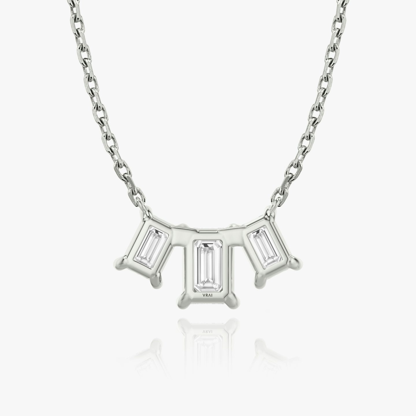 Arc Necklace | Emerald | 14k | White Gold | diamondCount: 3 | diamondSize: large | chainLength: 16-18