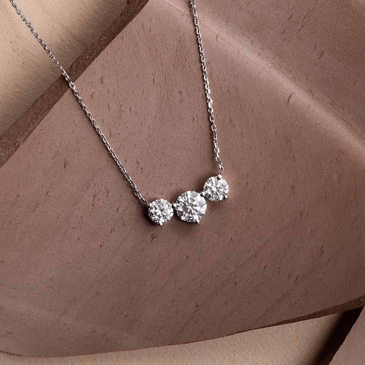 Arc Necklace | Round Brilliant | 14k | Rose Gold | diamondCount: 3 | diamondSize: large | chainLength: 16-18