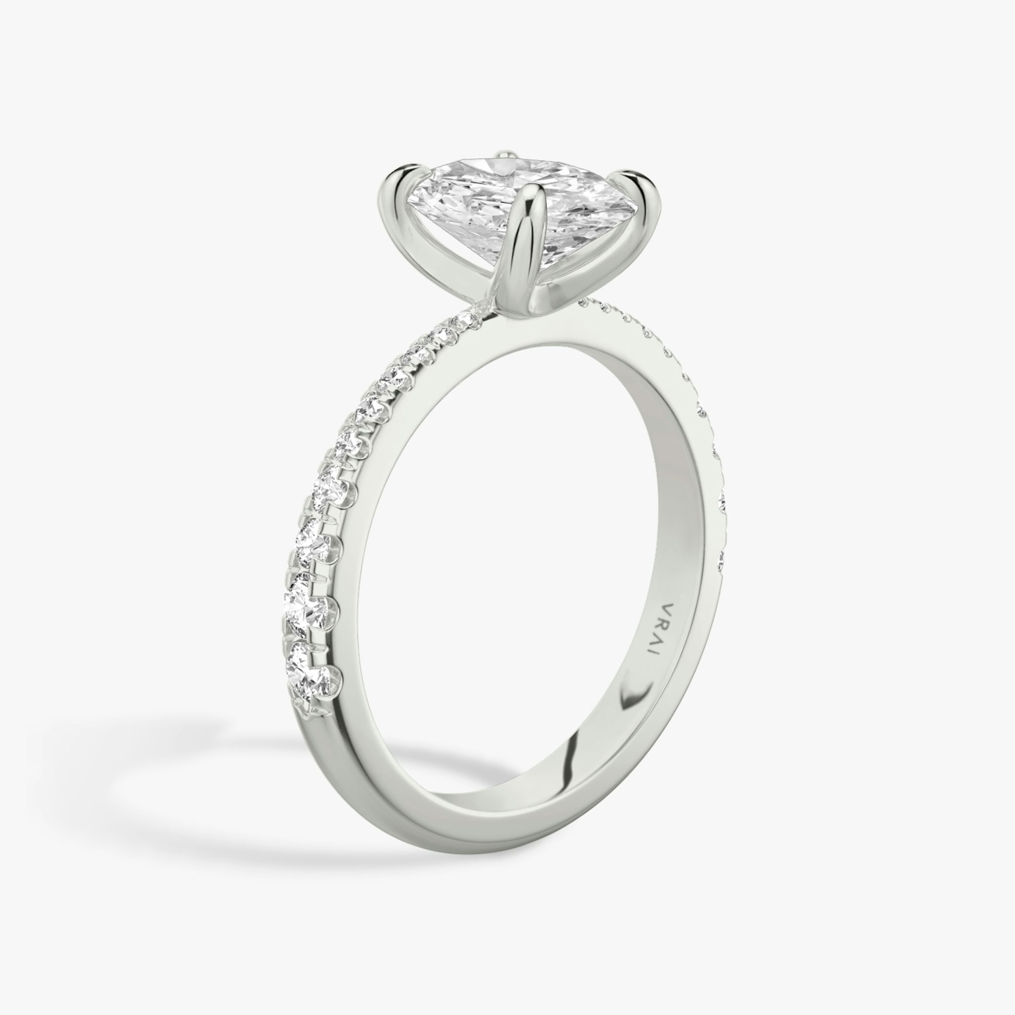 The Tapered Classic | Oval | 18k | White Gold | bandAccent: Pavé | diamondOrientation: vertical | caratWeight: other