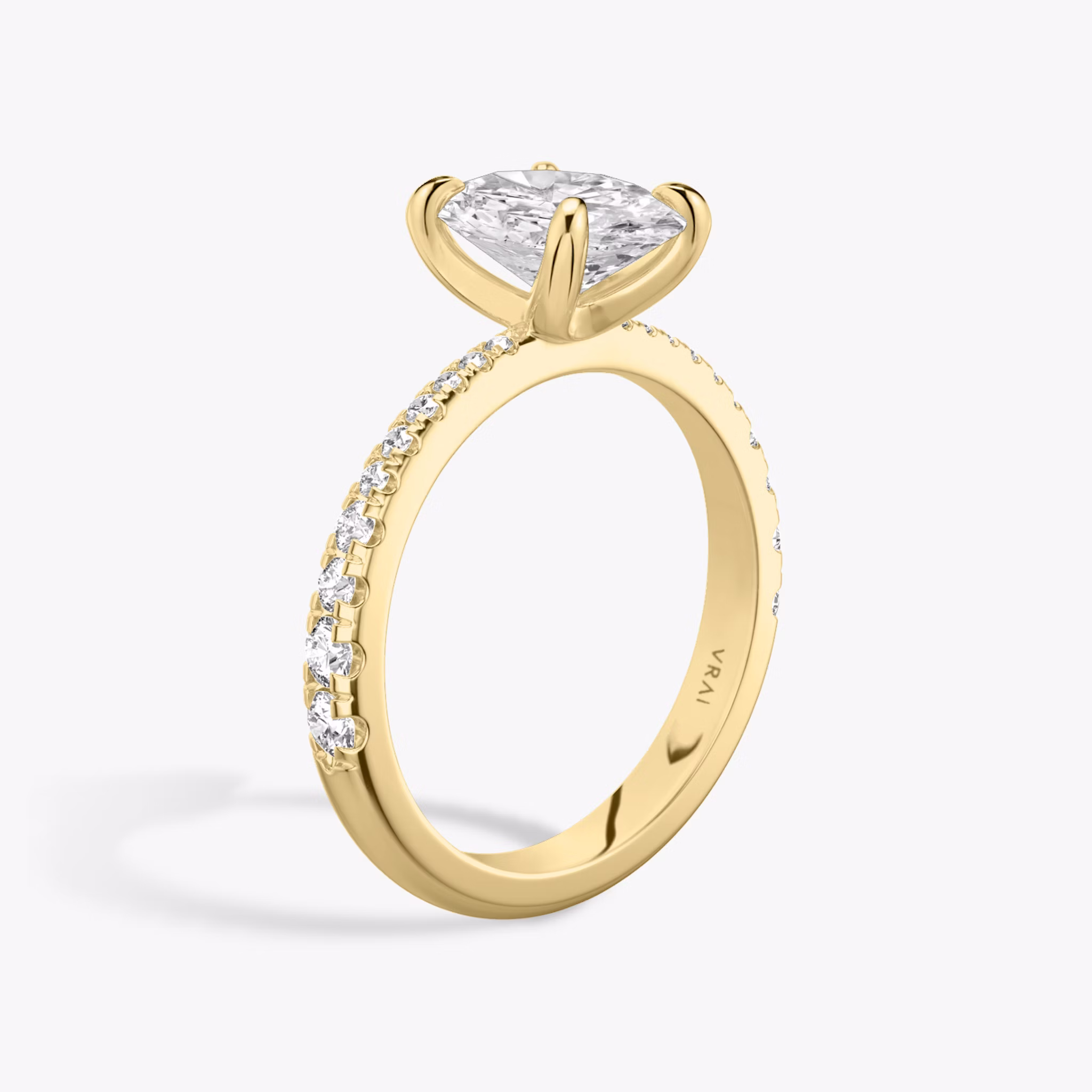 The Tapered Classic | Oval | 18k | Yellow Gold | bandAccent: Pavé | diamondOrientation: vertical | caratWeight: other
