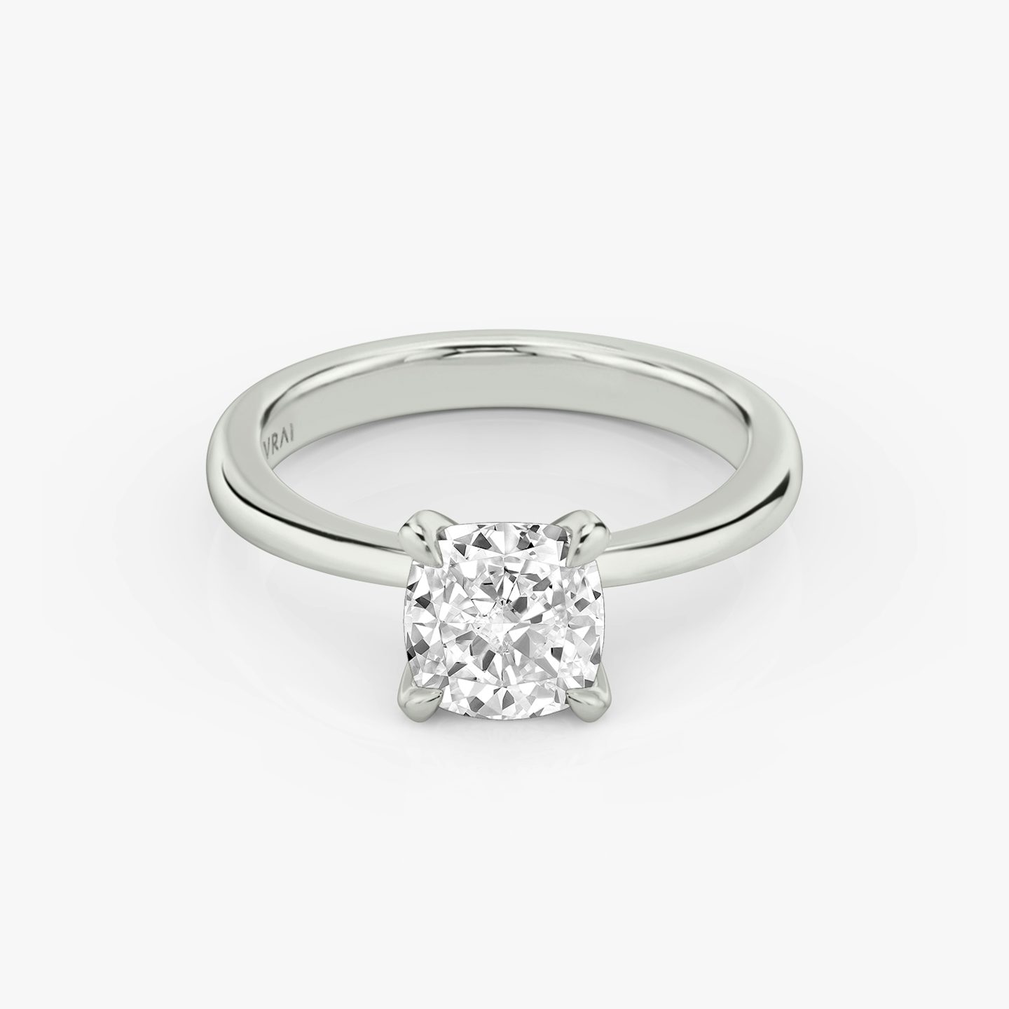 Tapered Classic | Cushion | 18k | Weißgold | bandAccent: Ohne Pavé-Besatz | diamondOrientation: vertical | caratWeight: other