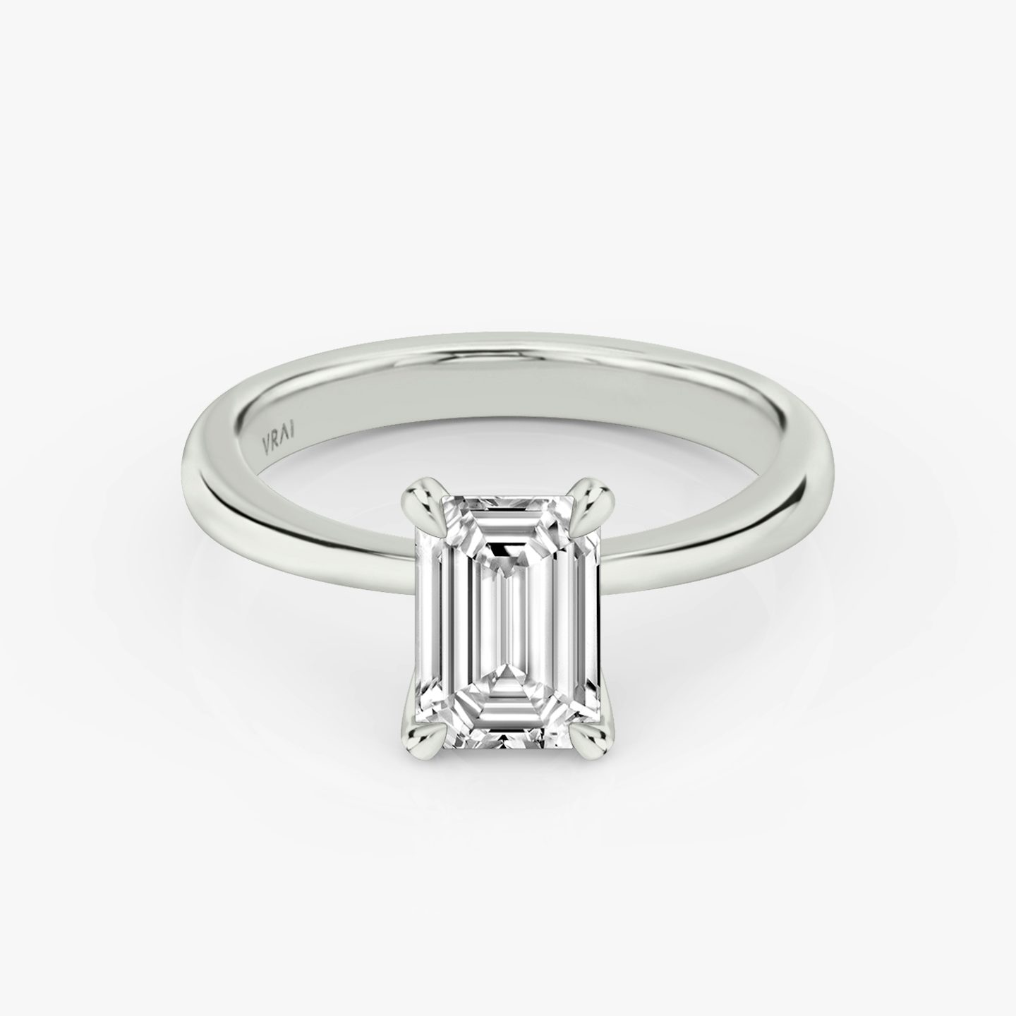 Anillo de compromiso Tapered Classic | Esmeralda | Platino | bandAccent: Simple | diamondOrientation: vertical | caratWeight: other