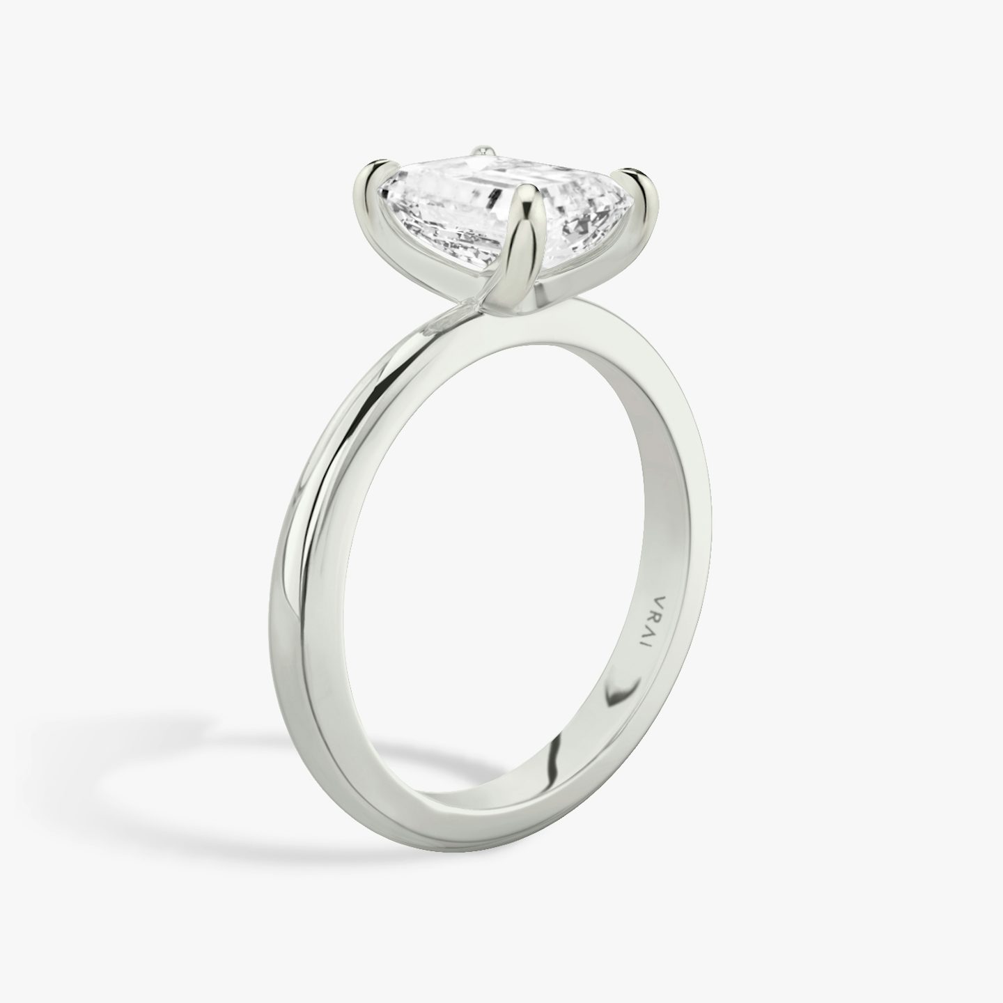 Anillo de compromiso Tapered Classic | Esmeralda | Platino | bandAccent: Simple | diamondOrientation: vertical | caratWeight: other