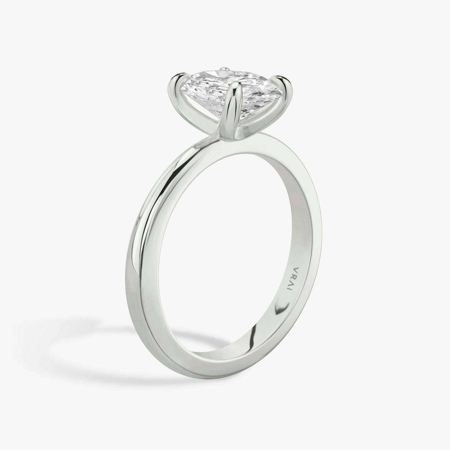 Tapered Classic | Oval | 18k | Weißgold | bandAccent: Ohne Pavé-Besatz | diamondOrientation: vertical | caratWeight: other