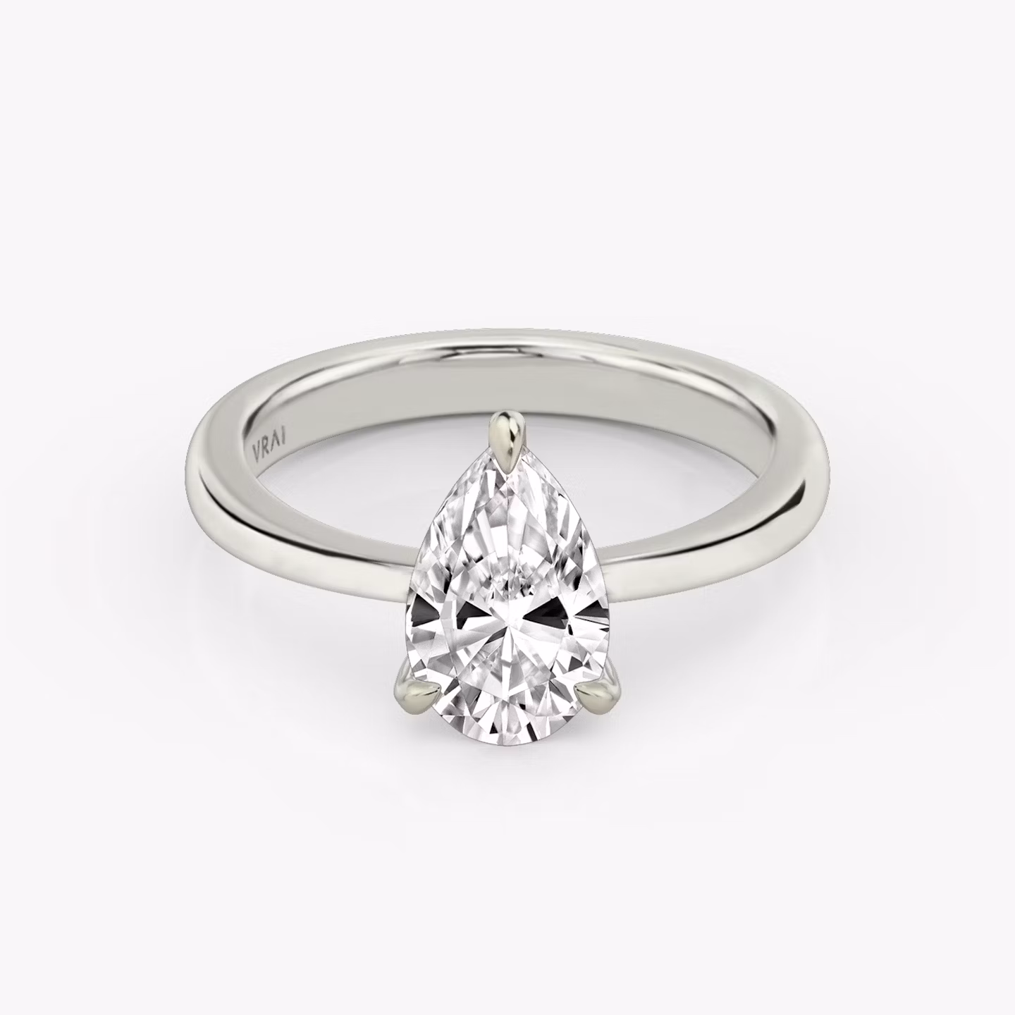 The Tapered Classic Pear | Platinum