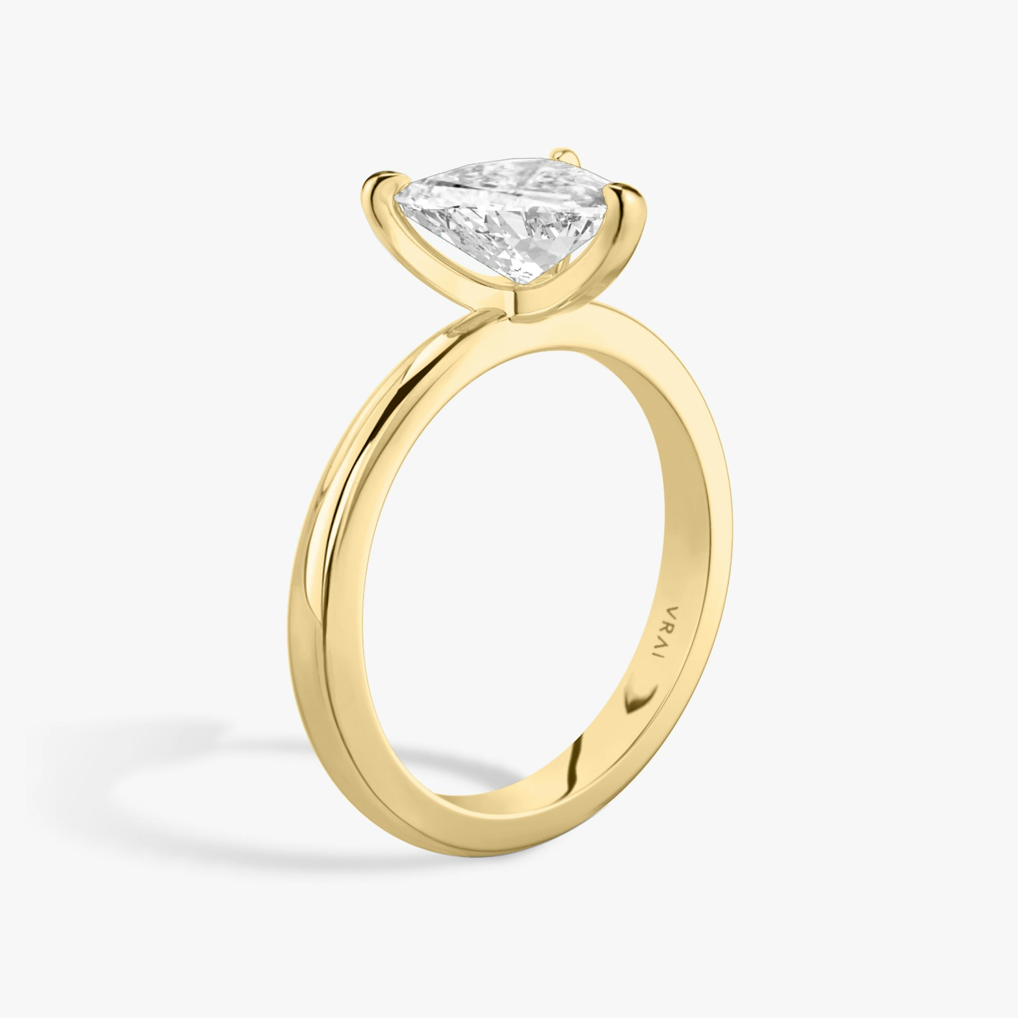 The Tapered Classic | Trillion | 18k | Yellow Gold | bandAccent: Plain | diamondOrientation: vertical | caratWeight: other